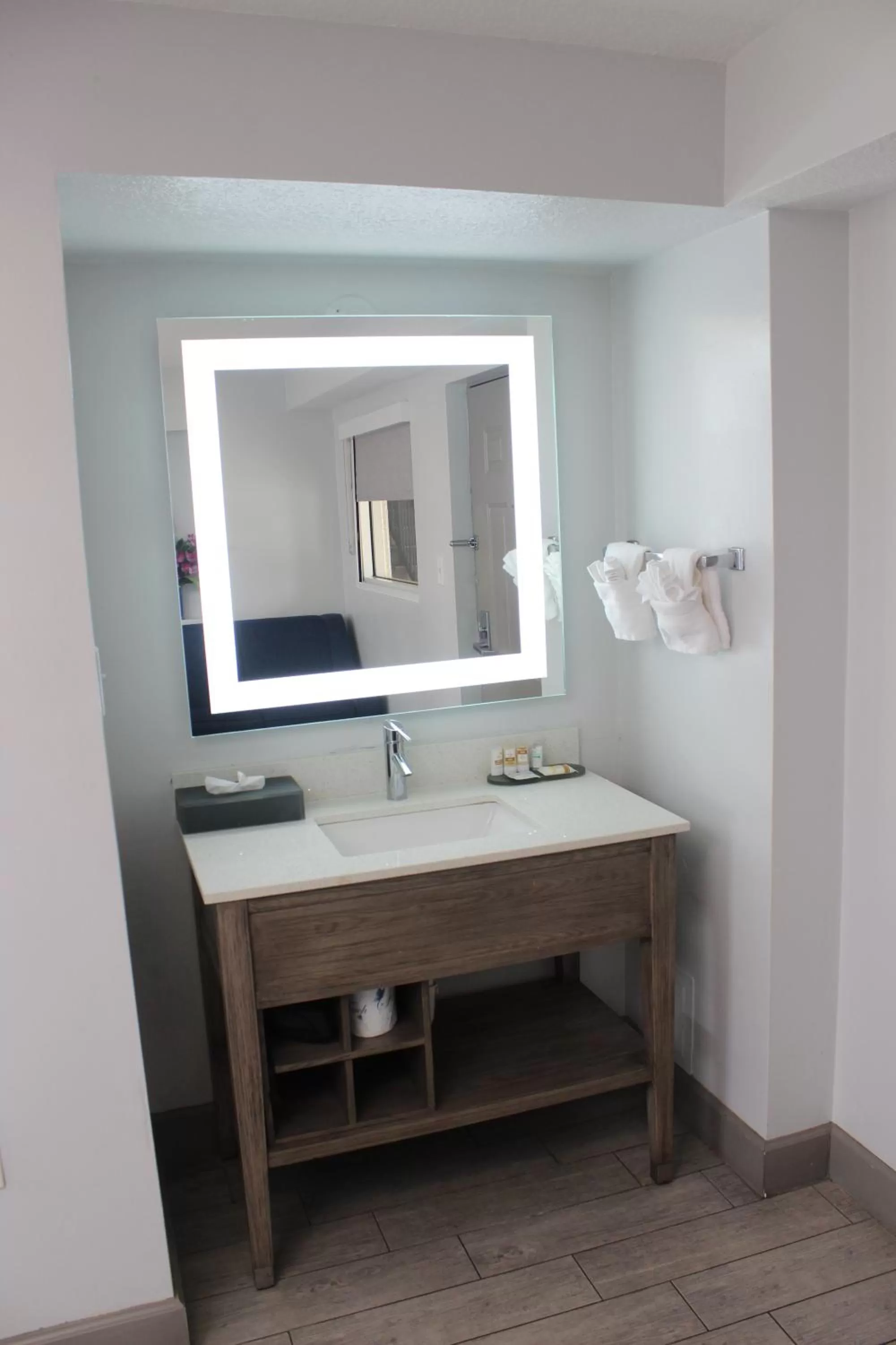 Bathroom in La Quinta by Wyndham Oceanfront Daytona Beach