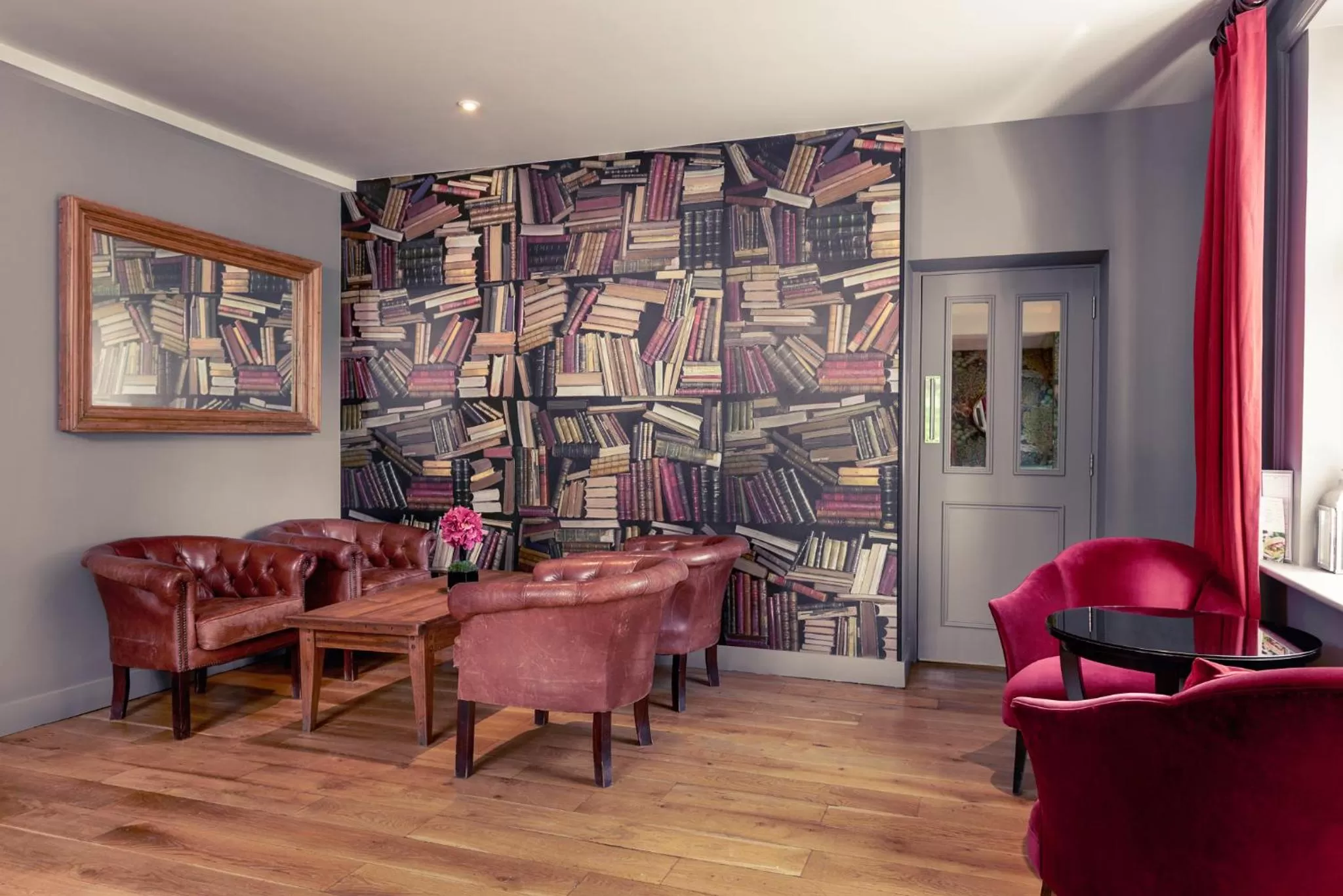 Lounge or bar in Mercure Thame Lambert Hotel