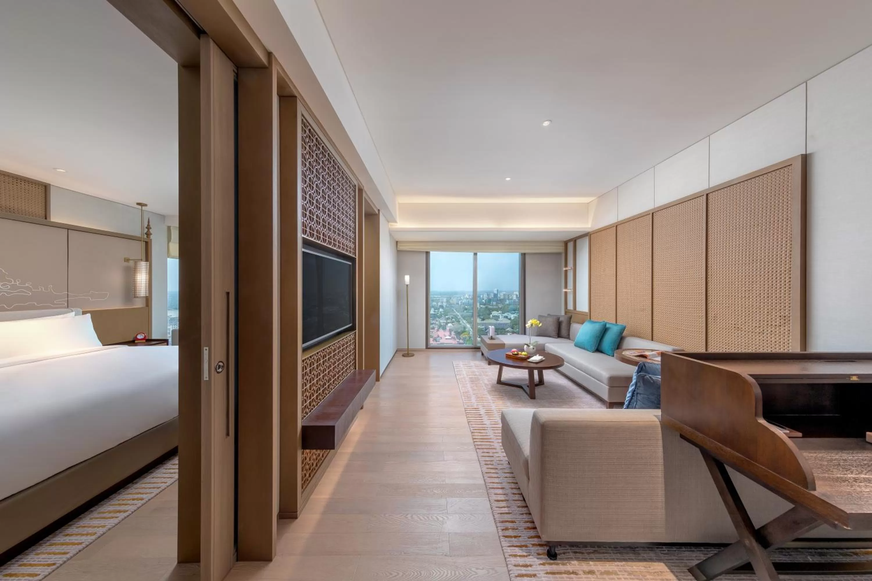 Living room, Bed in Pan Pacific Yangon