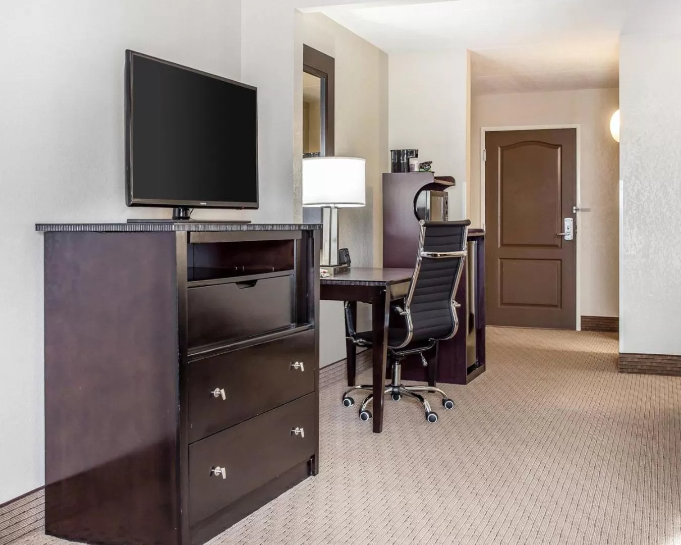 Decorative detail in Comfort Suites Morrow- Atlanta South