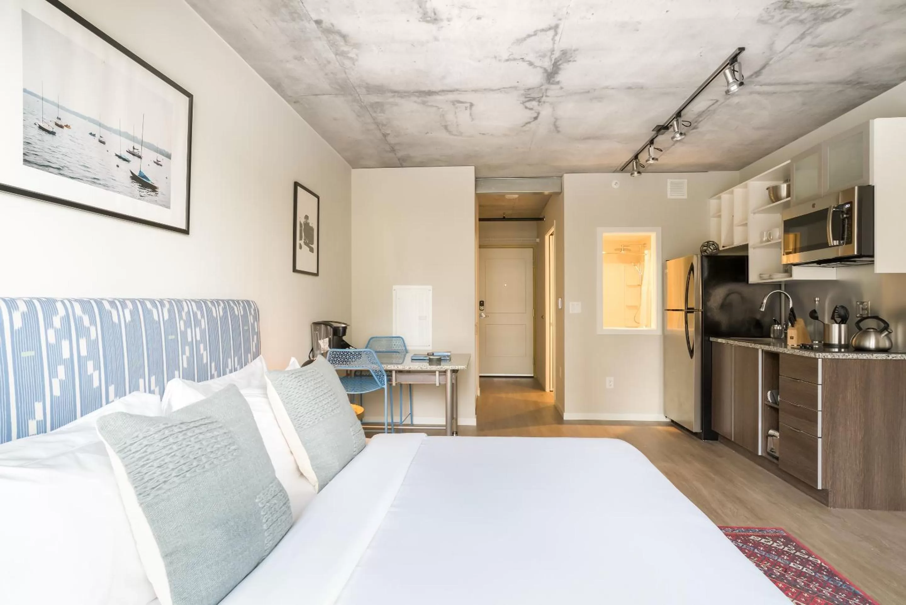 Mint House Minneapolis - Downtown West