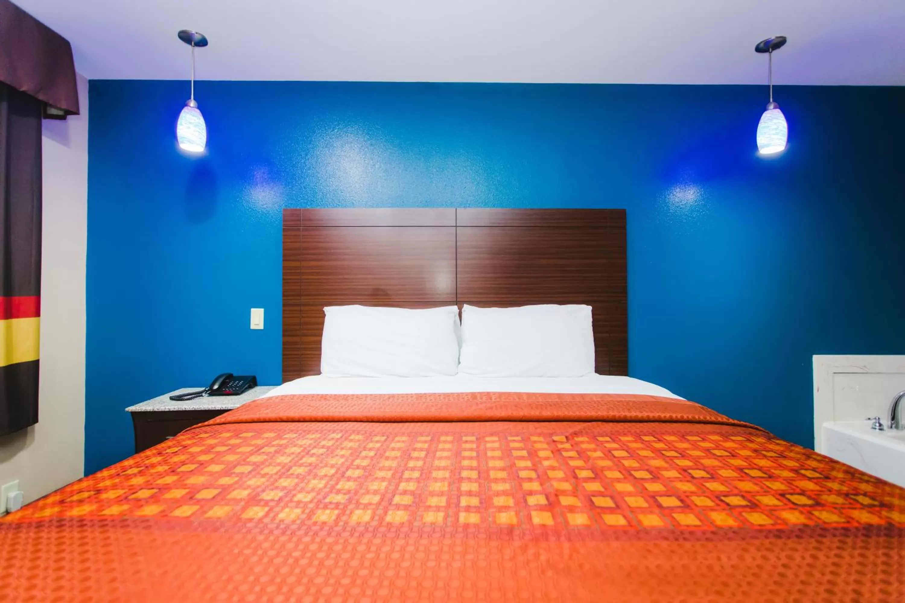 Bed in Home Place Inn