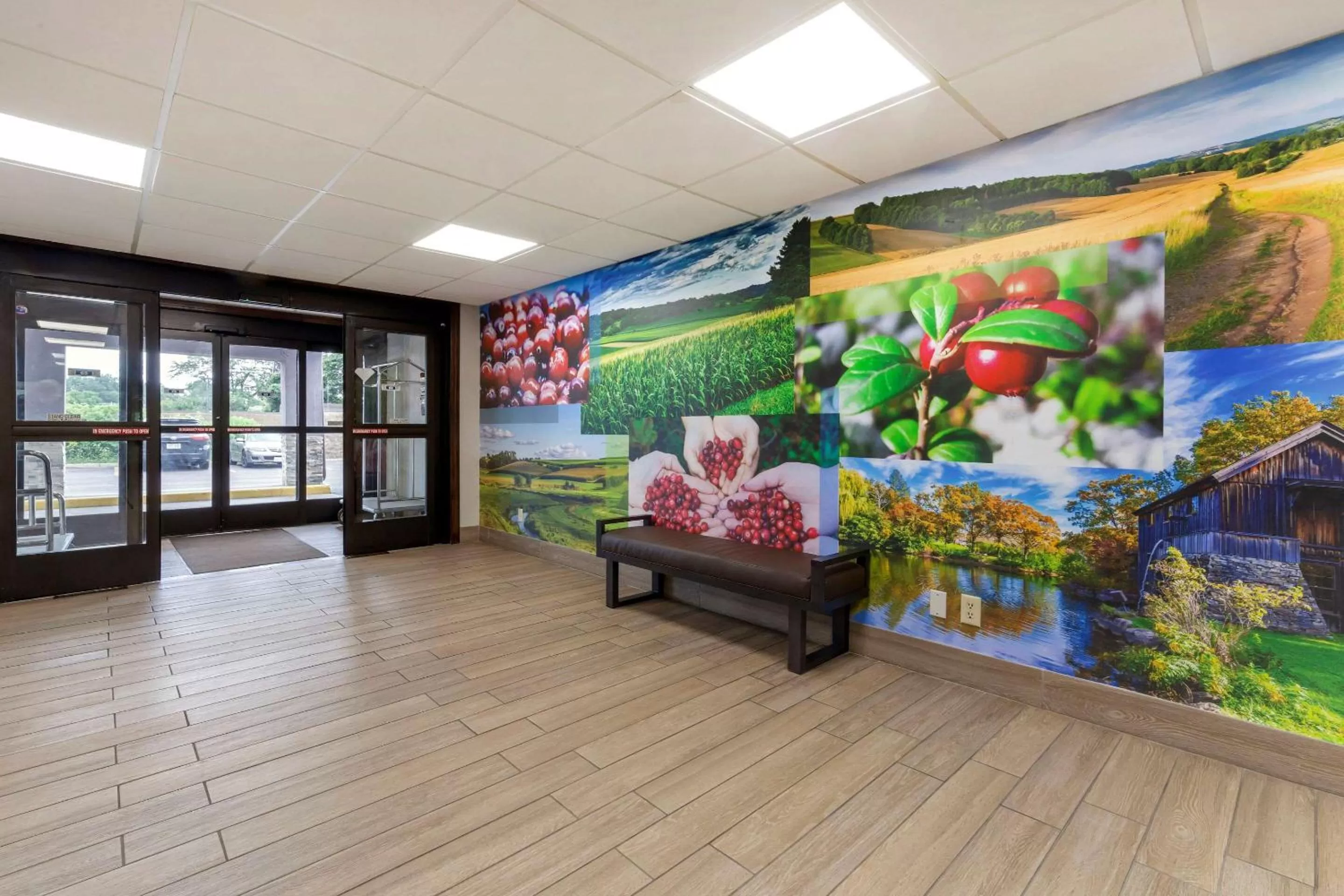 Lobby or reception in Clarion Pointe Tomah