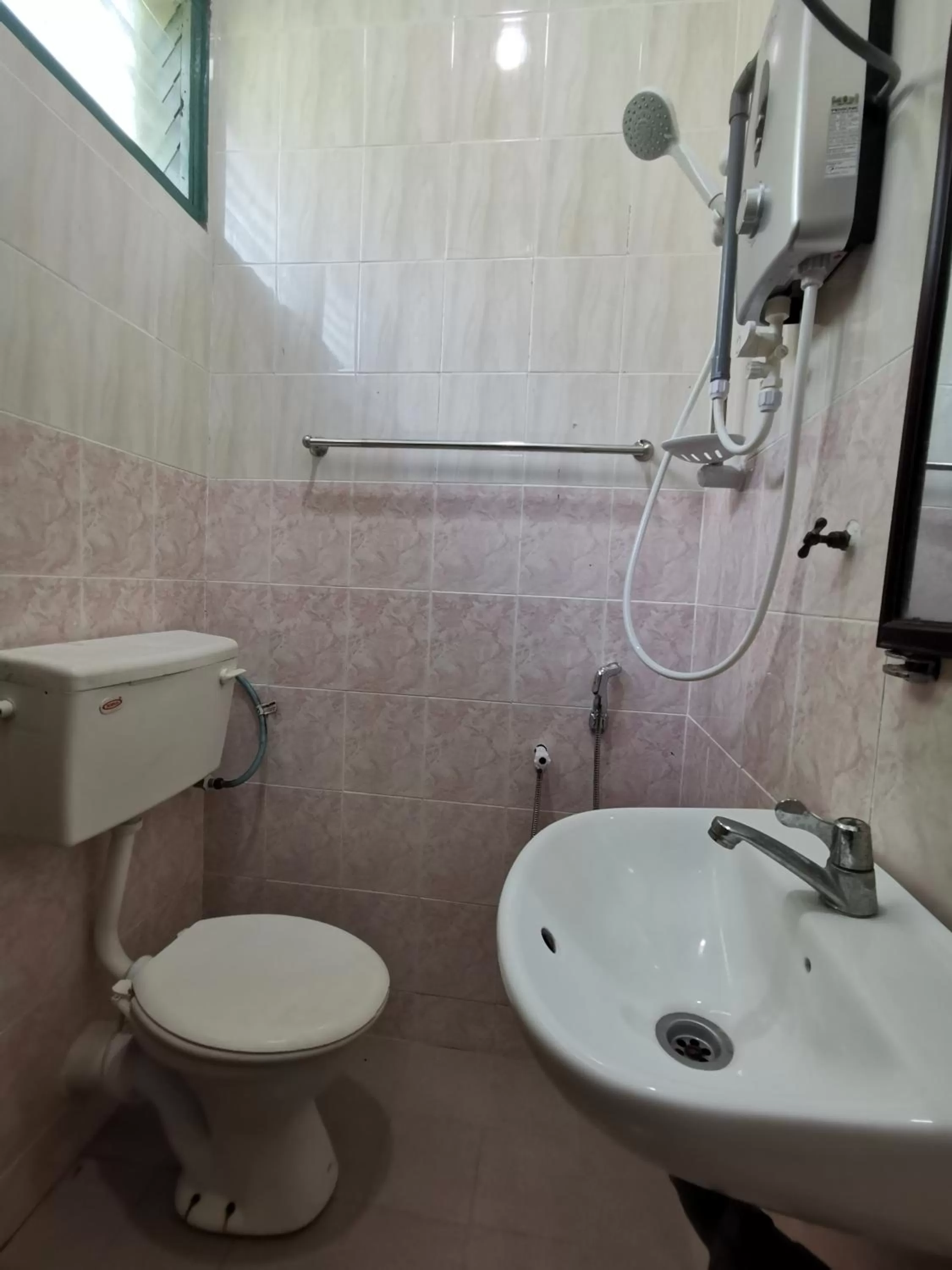 Shower in RVH Kuala Terengganu