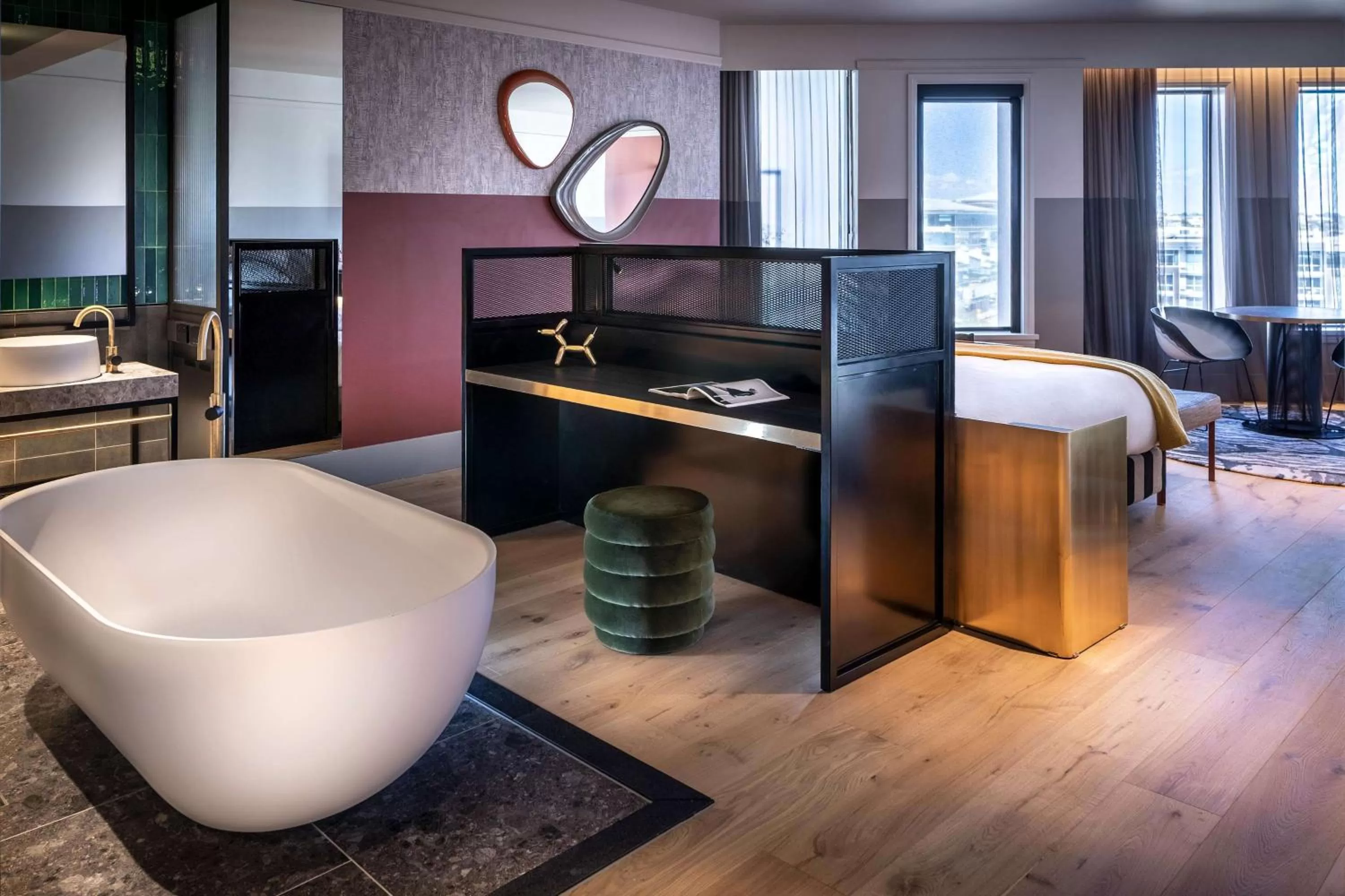 Photo of the whole room, Bed in QT Auckland