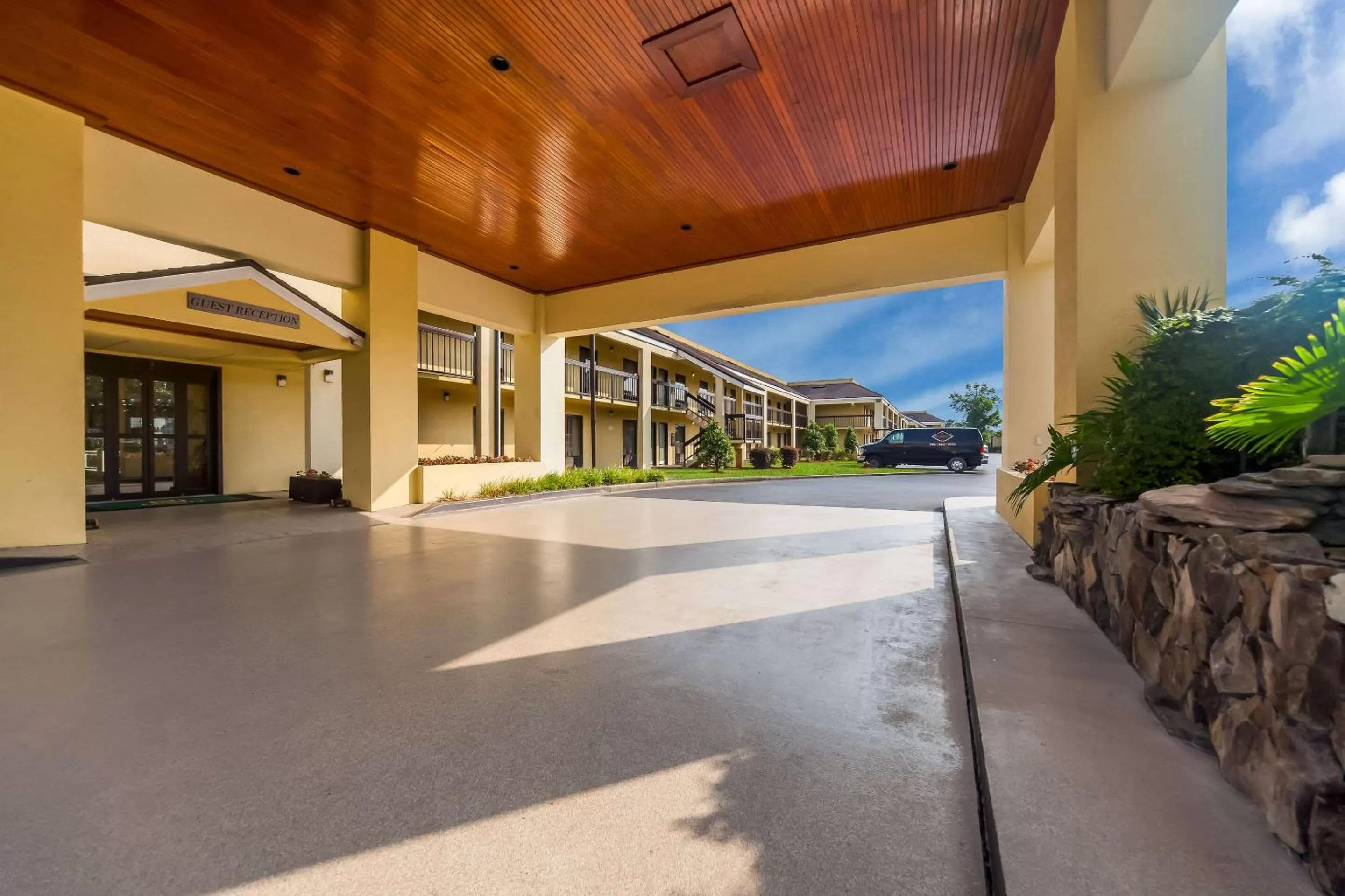 Property building in Quality Inn Coliseum