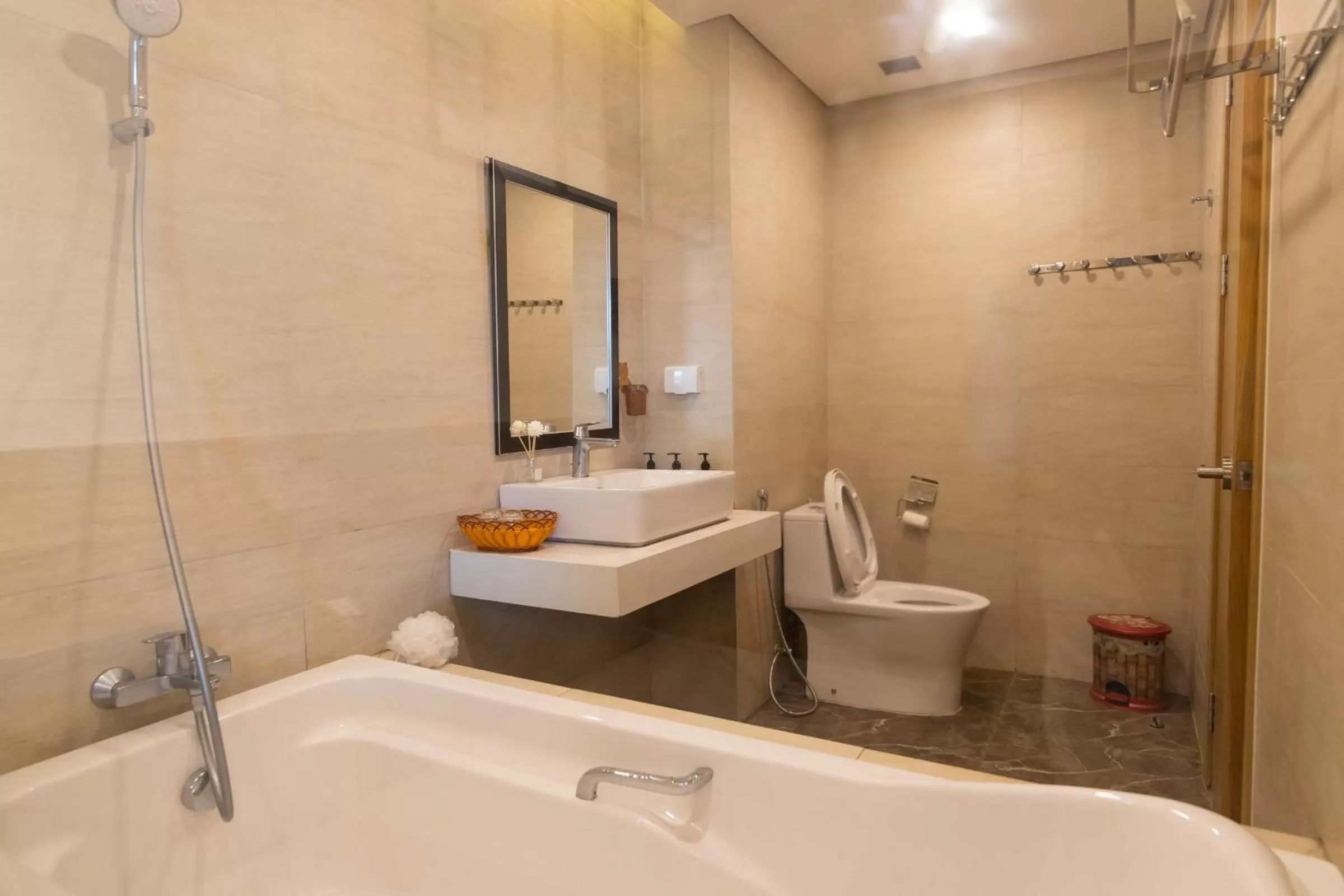 Shower, Bathroom in FLC Sea Tower Quy Nhơn - Homostay