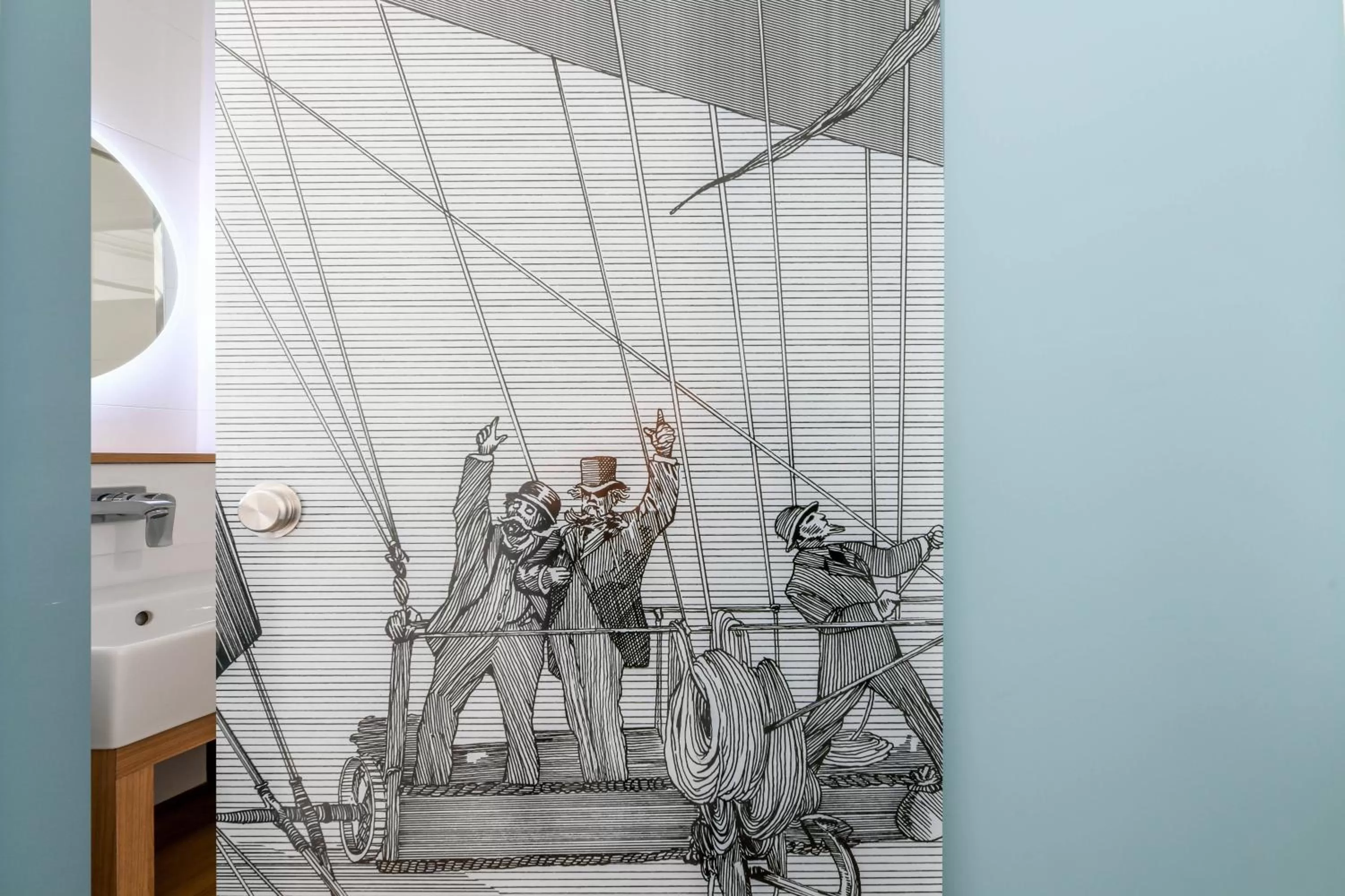 Bathroom in Hôtel Jules Verne Biarritz