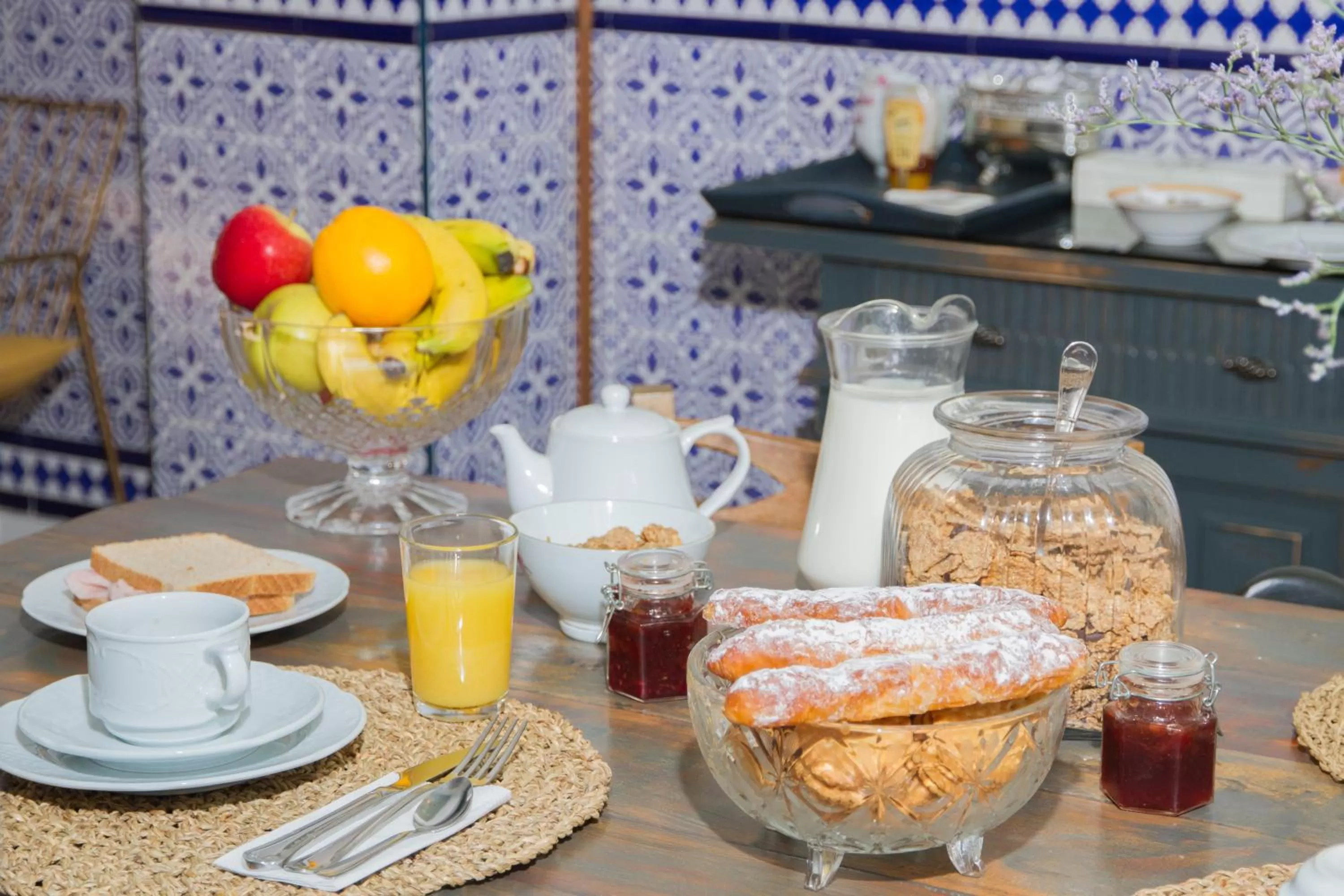 Coffee/tea facilities in Aminta Home