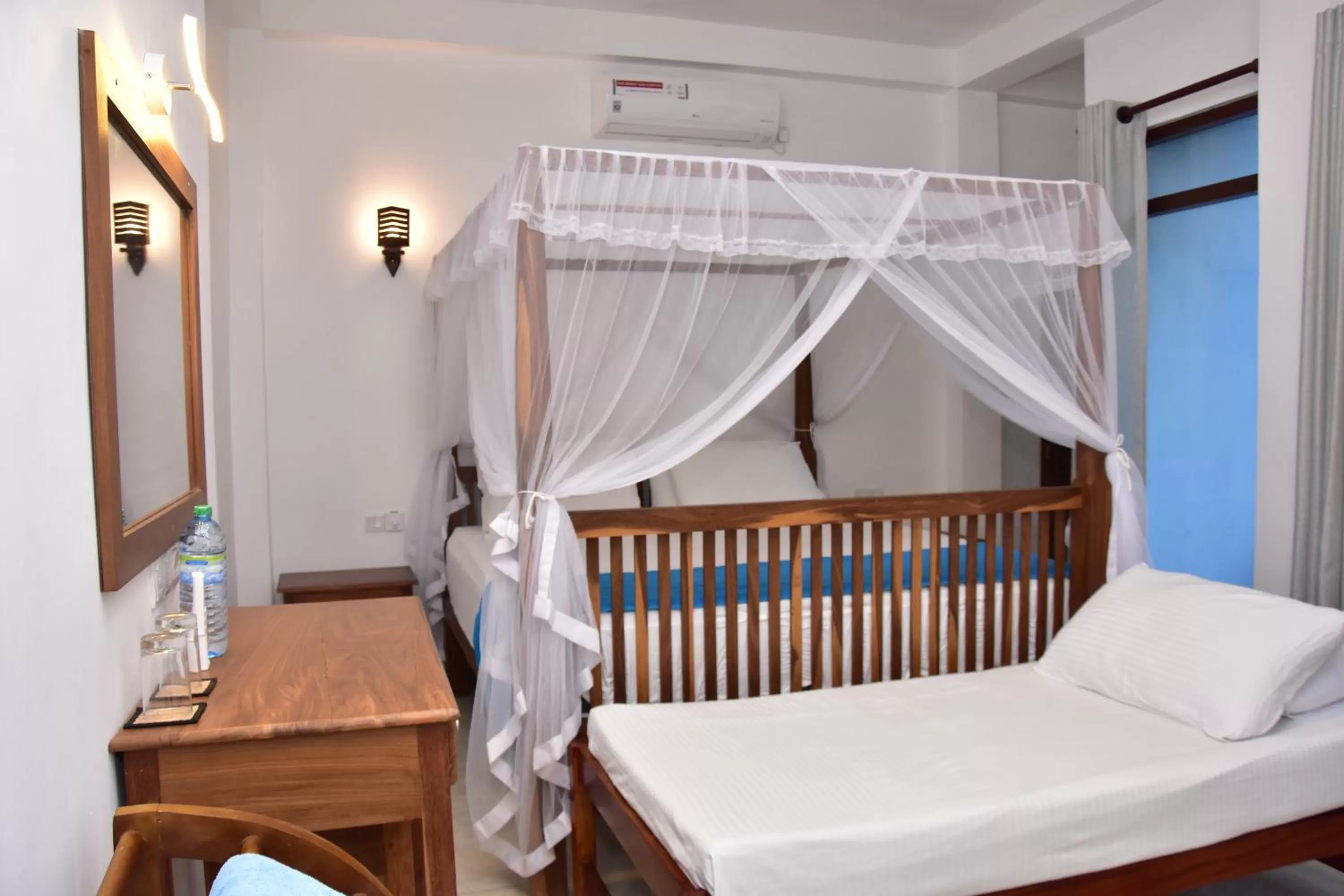 Bedroom in Green Almond Hotel