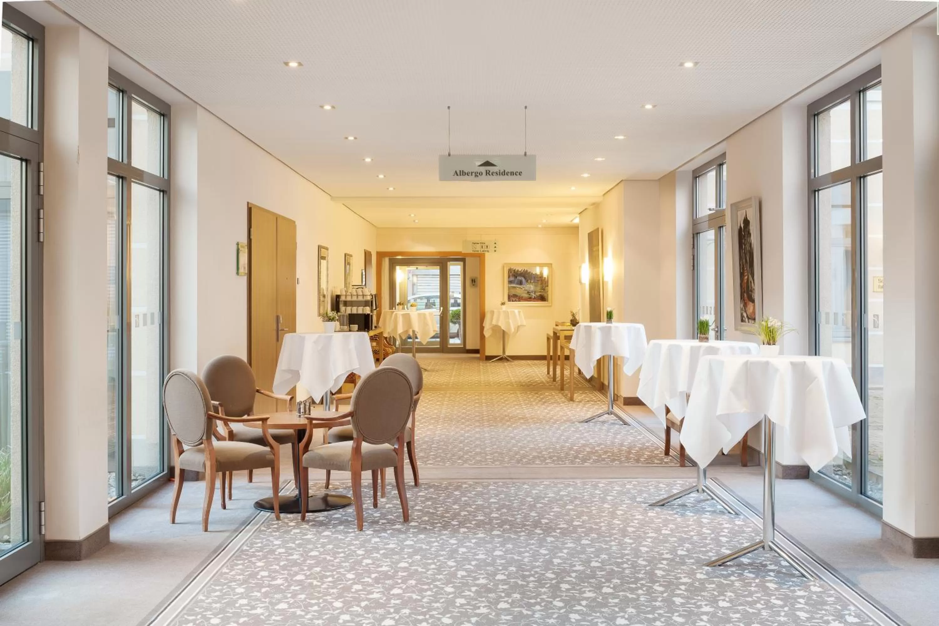 Lobby or reception in Holiday Inn Nürnberg City Centre by IHG