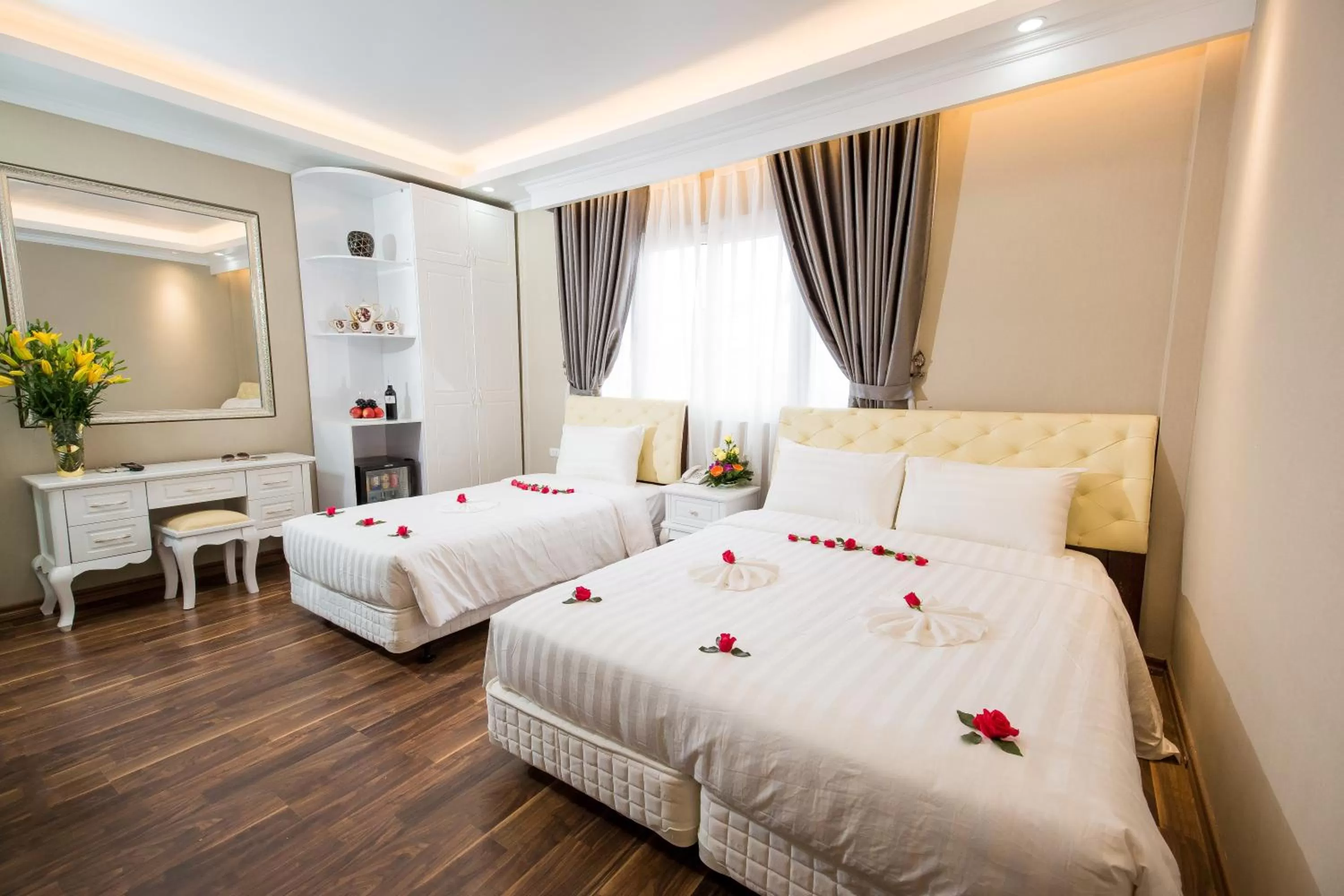 Photo of the whole room, Bed in Little Hanoi Deluxe Hotel