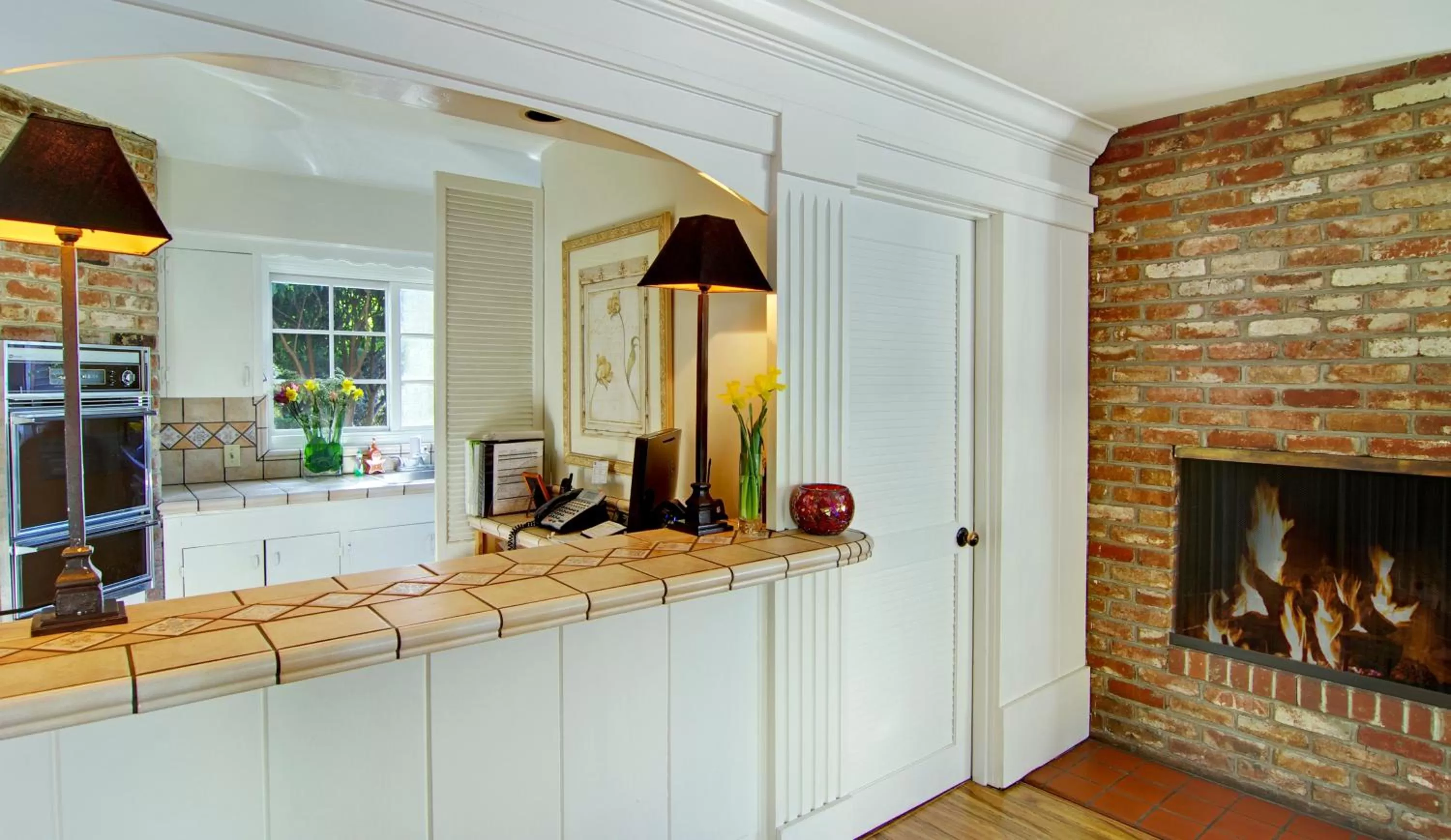 Kitchen or kitchenette in Wayside Inn