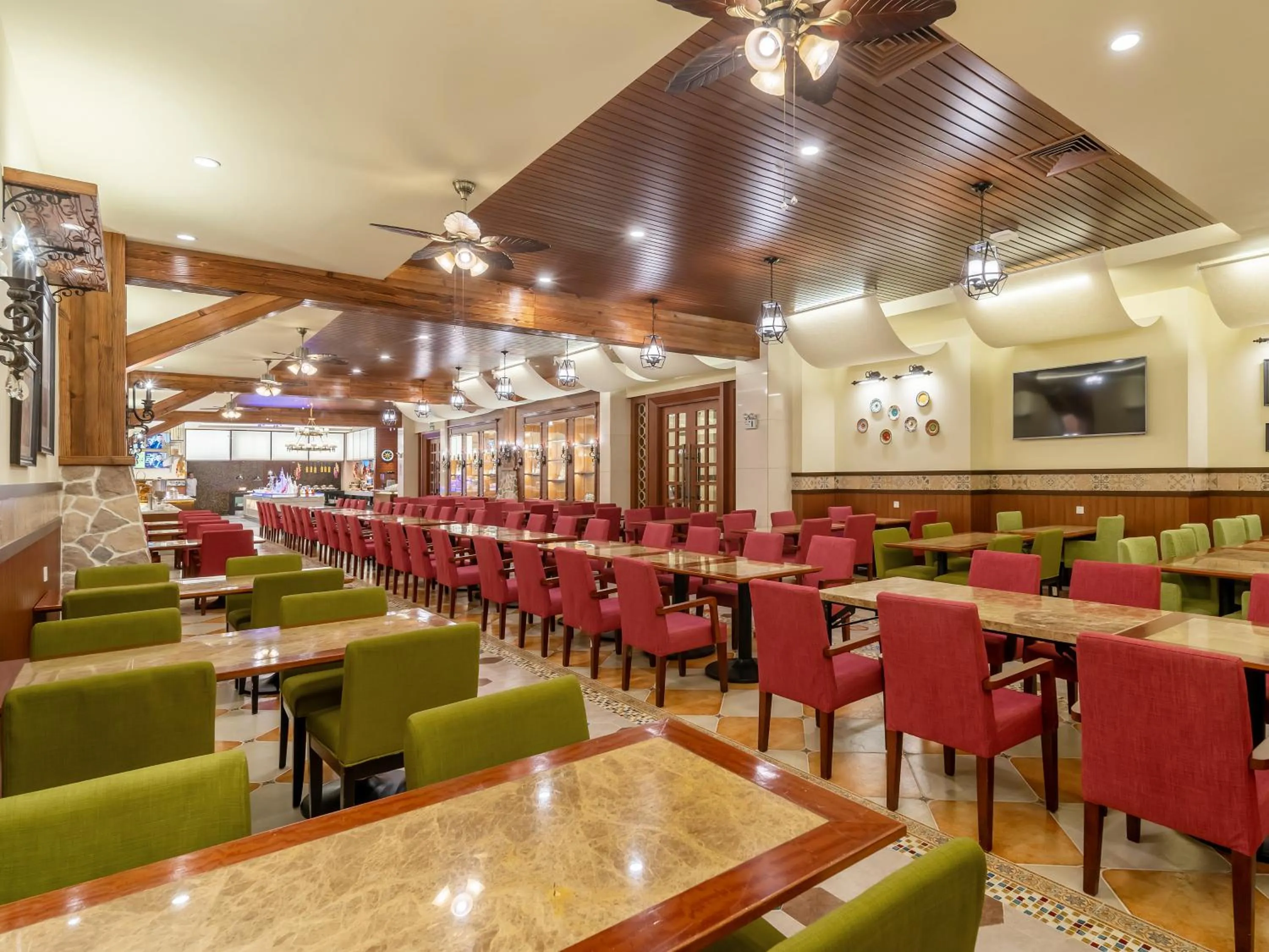 Restaurant/places to eat in Wyndham Shanghai Hongqiao-Near NECC