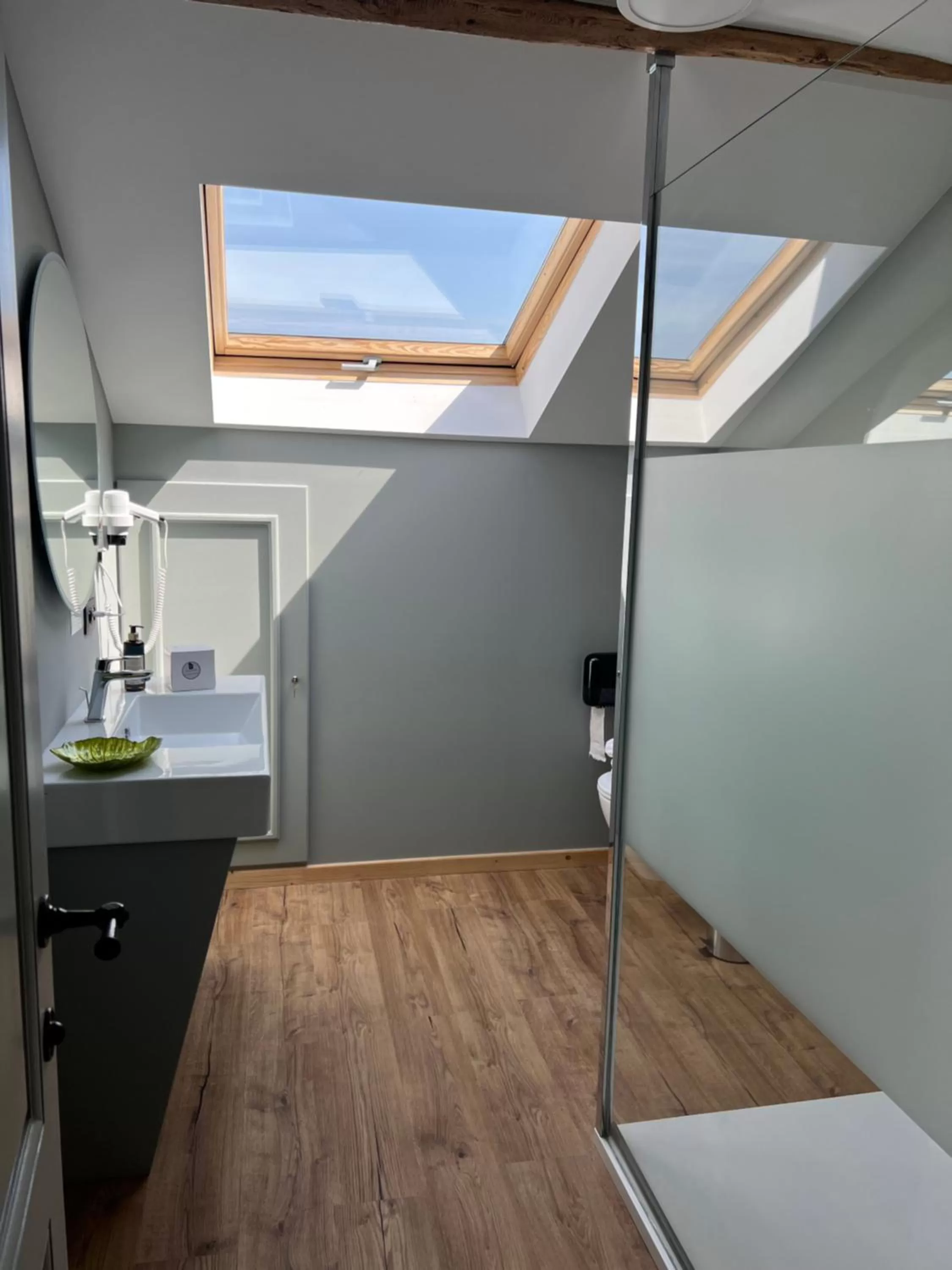 Bathroom in Hôtel Demelenne