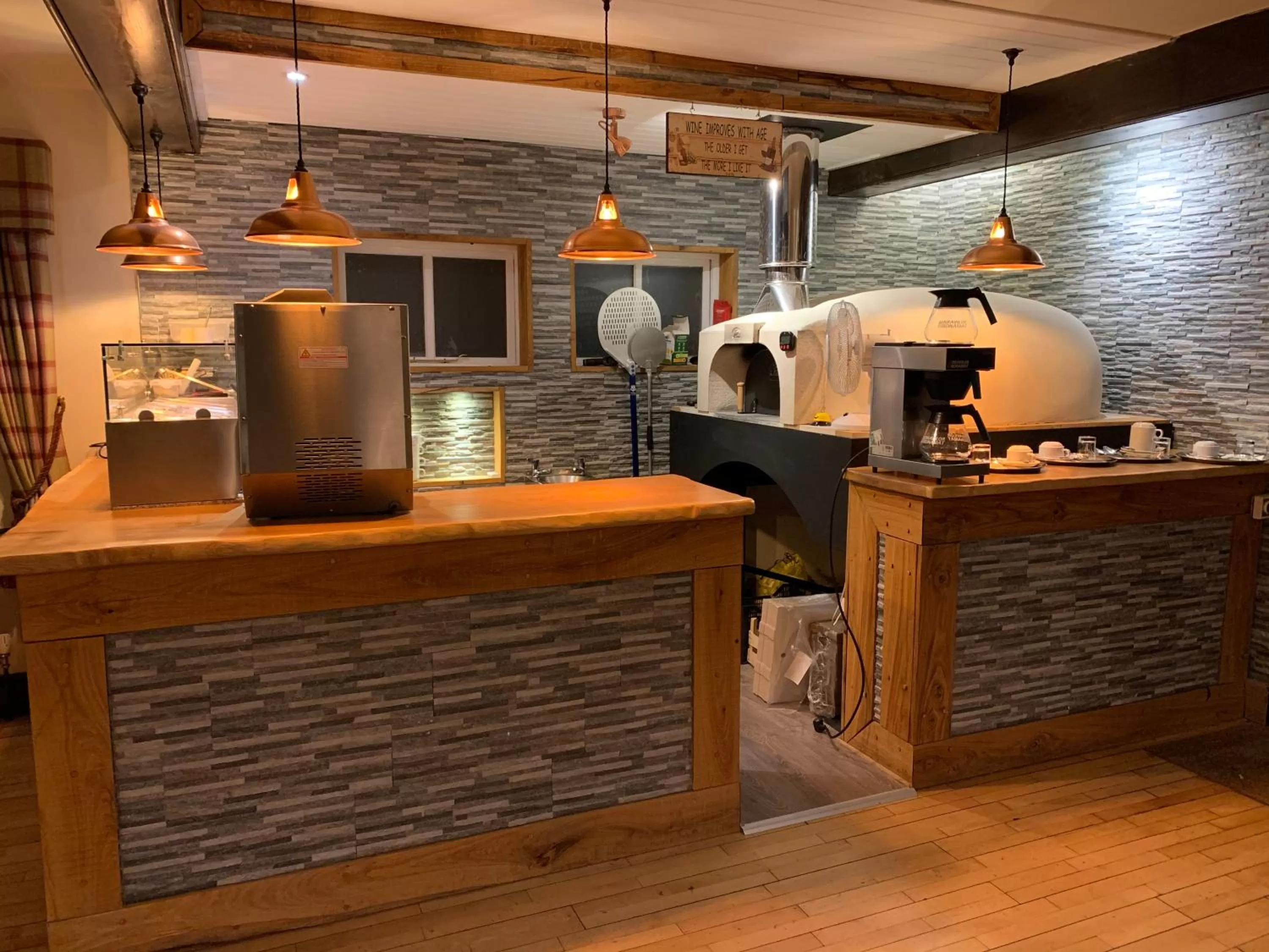 Dining area in Wellington Inn