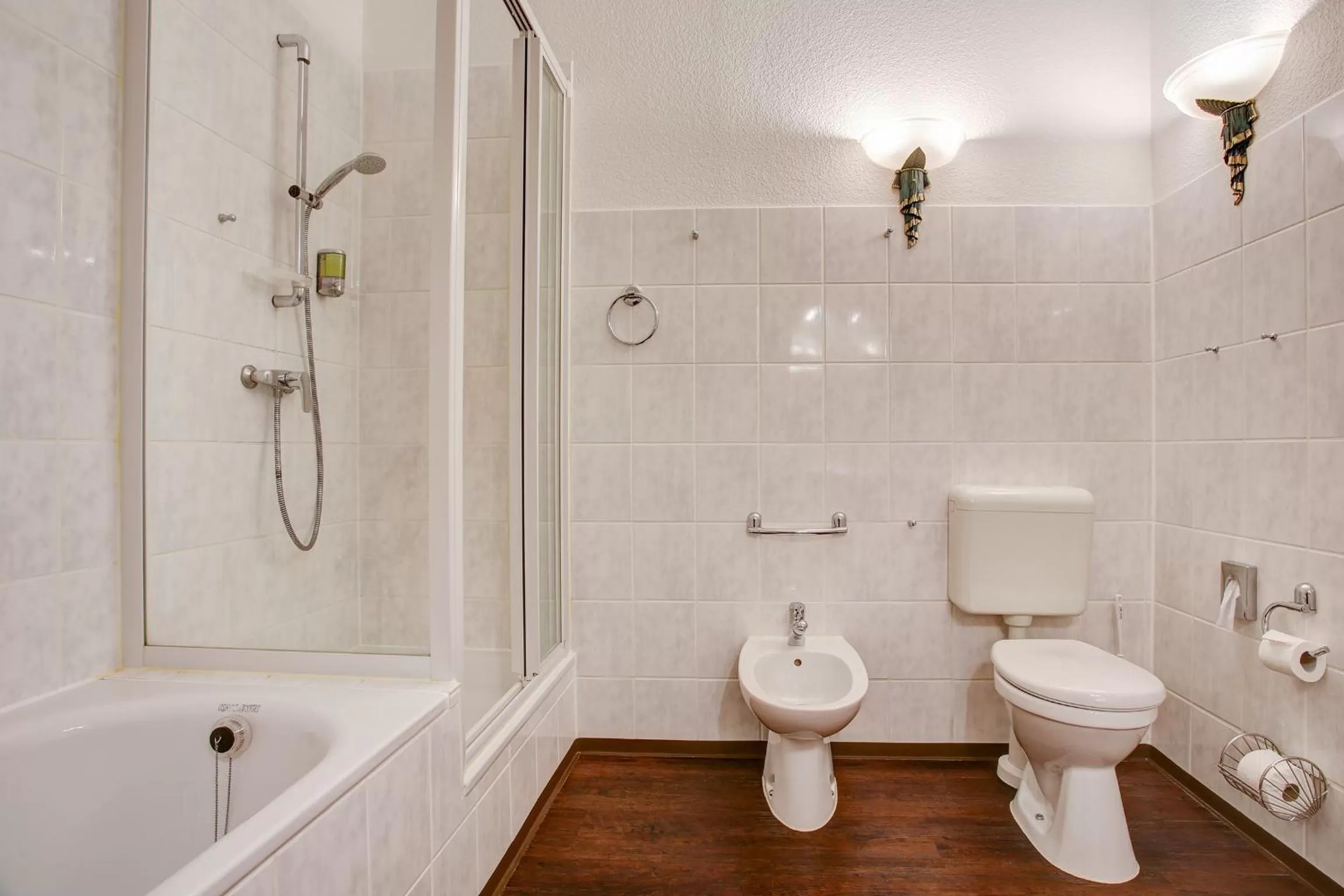 Bathroom in Hotel Consul