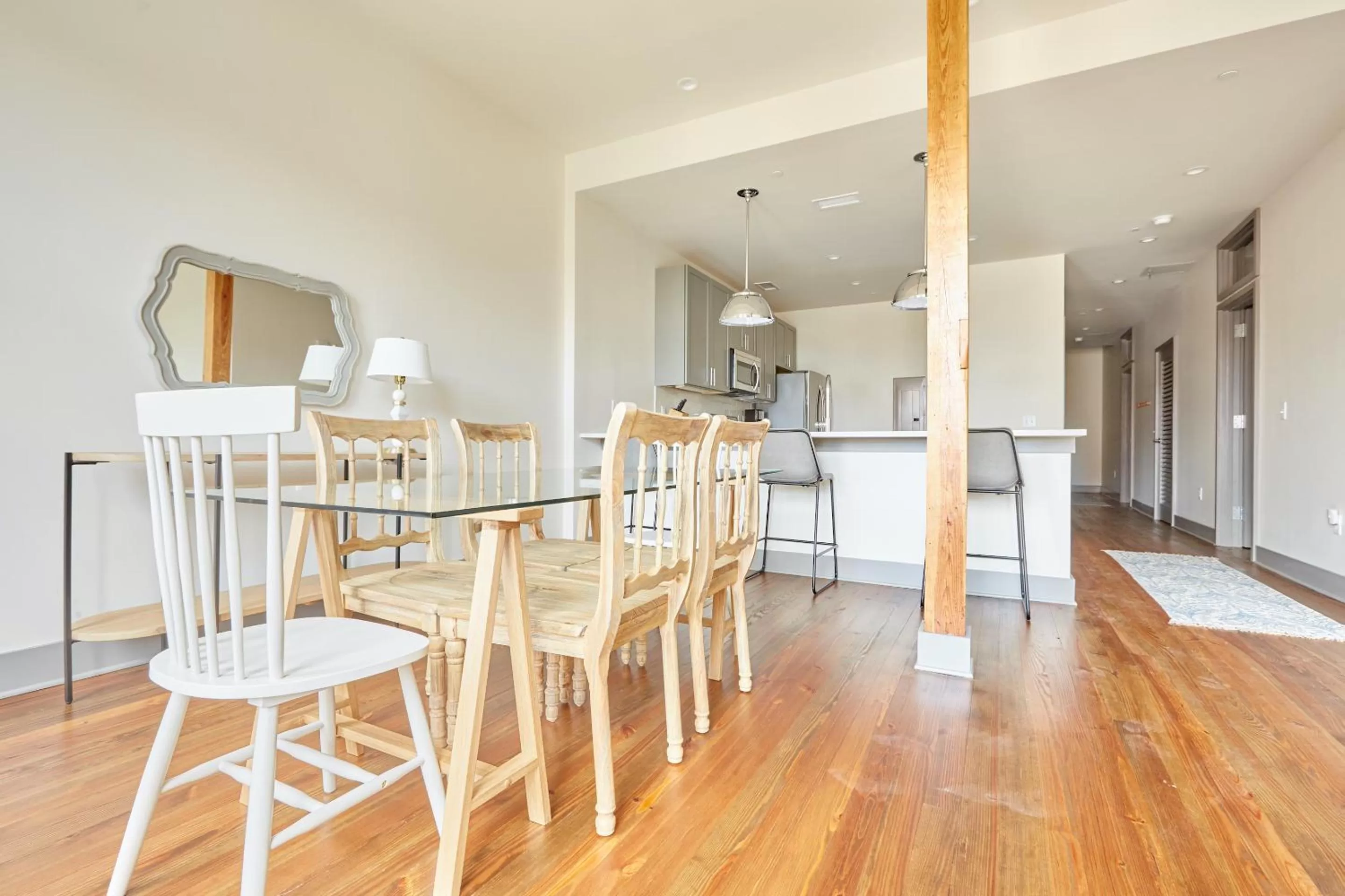 Dining area in Sonder Telfair Square