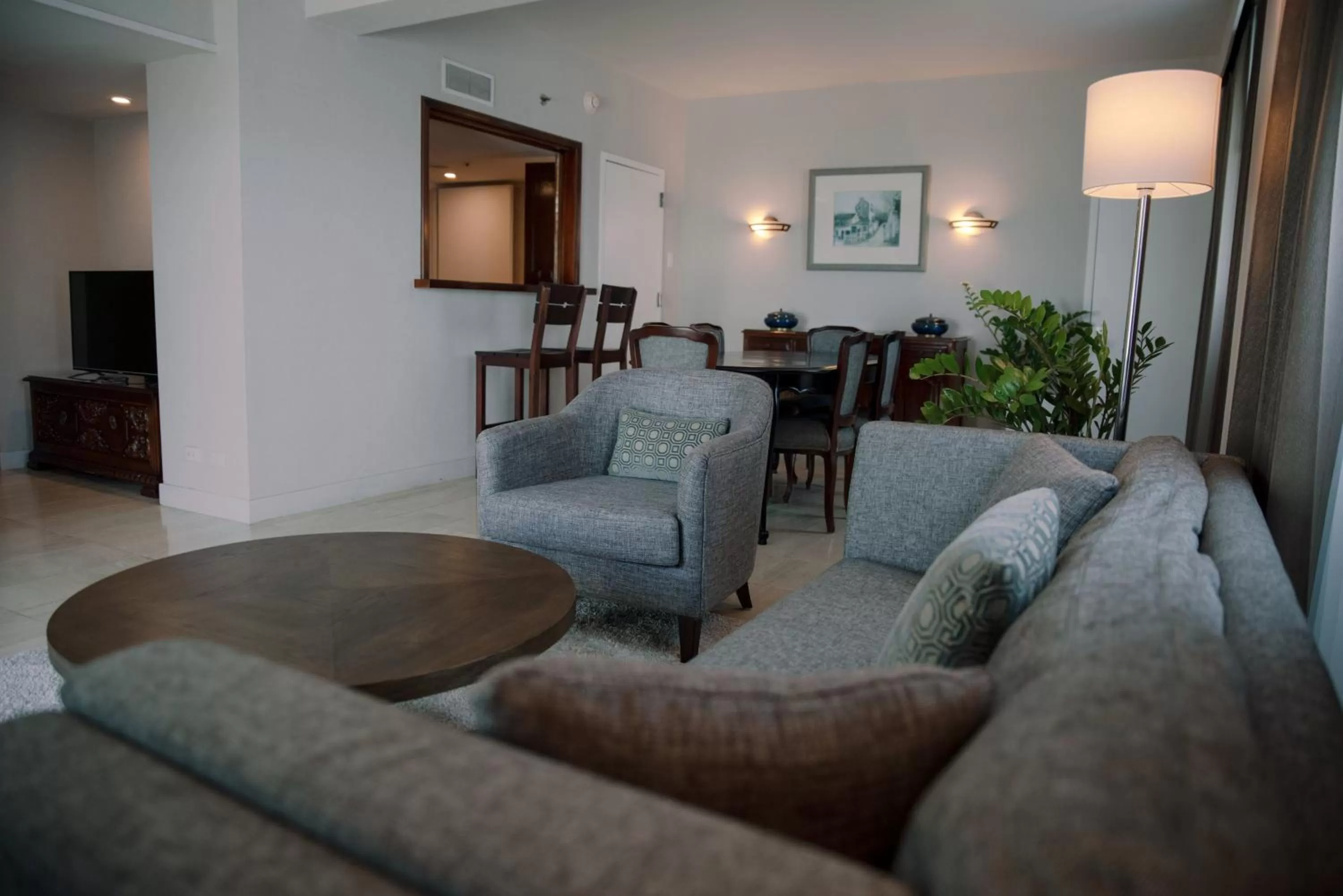 Photo of the whole room in Crowne Plaza Managua by IHG