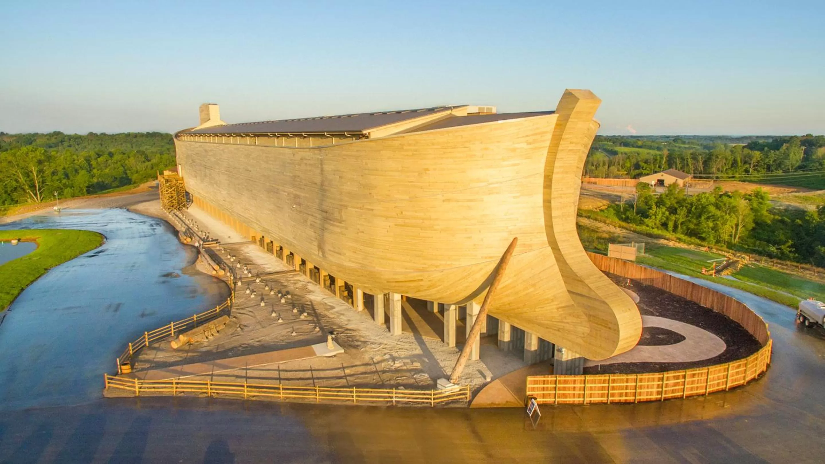 Nearby landmark in Sunrise Inn Williamstown