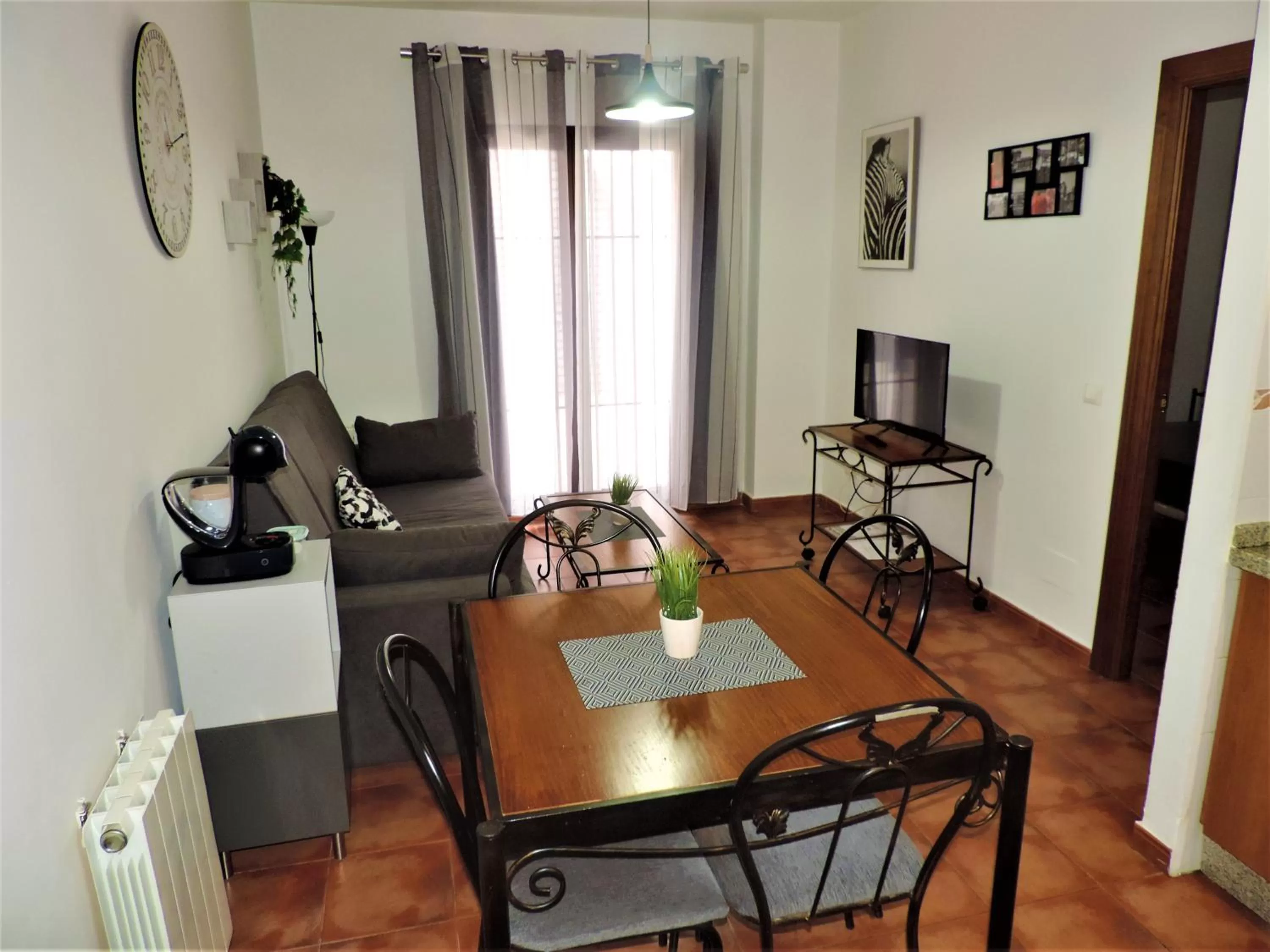 TV and multimedia in APARTAMENTOS CASERIA DE COMARES