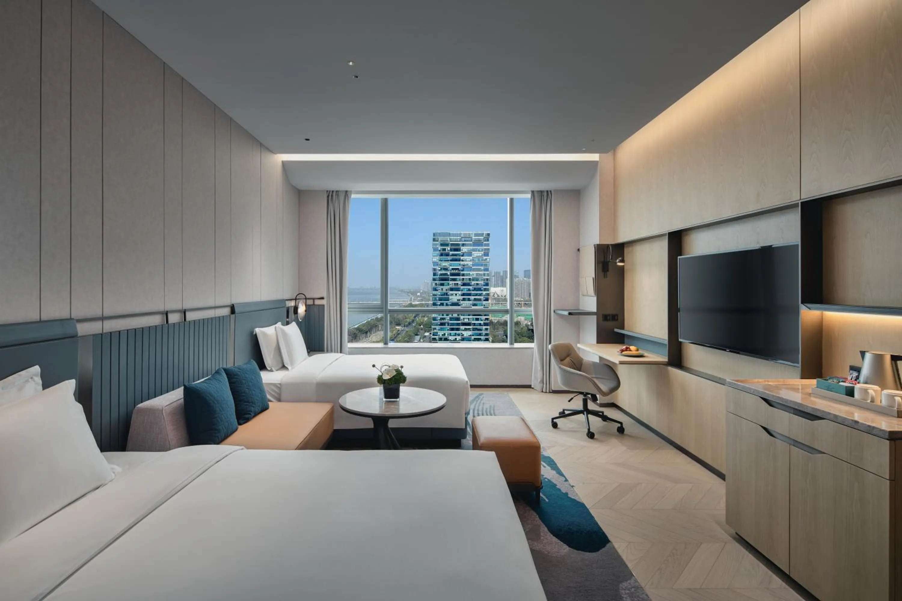 Bed in Crowne Plaza Hangzhou Riverside by IHG