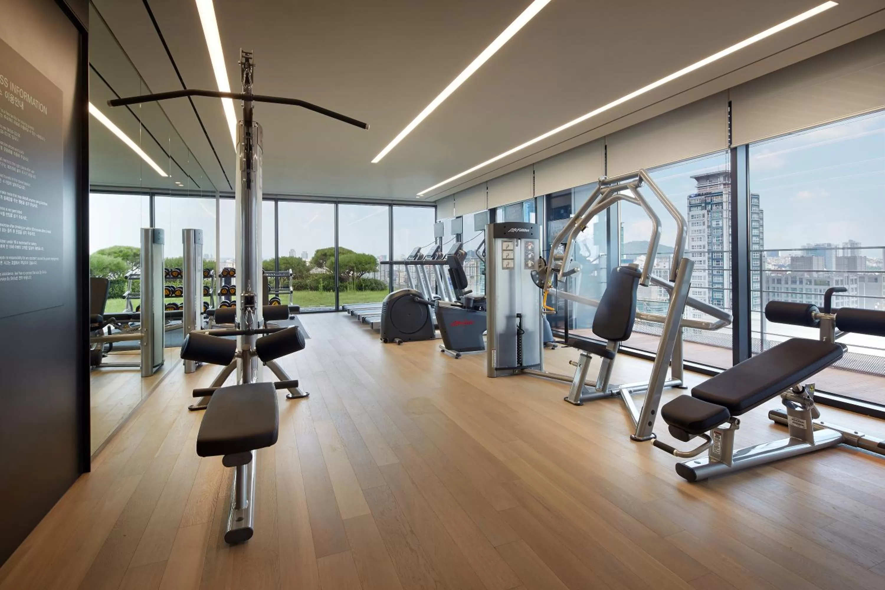 Fitness centre/facilities in Shilla Stay Mapo Hongdae