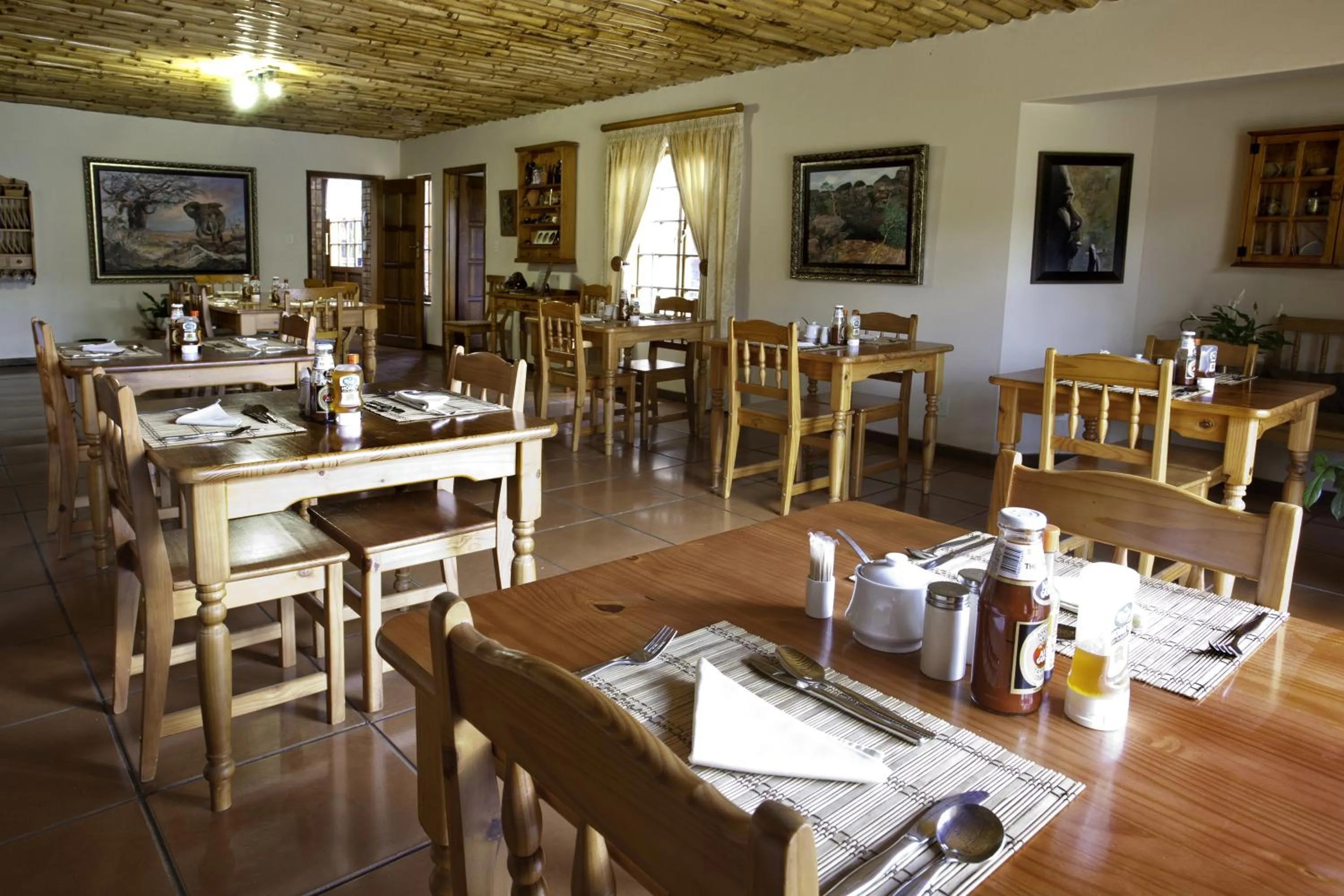 Restaurant/places to eat in Peter's Guesthouse