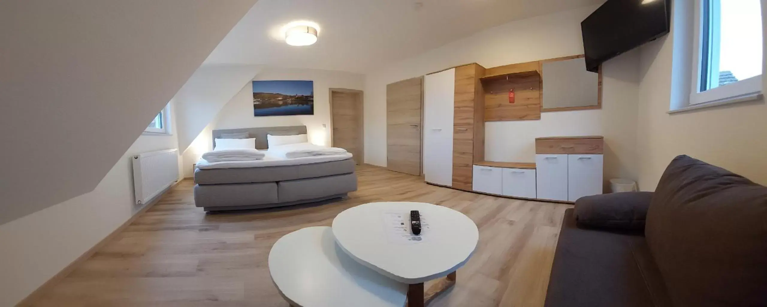 Superior Triple Room - single occupancy in Gasthaus Goldener Stern Superior Triple Room - single occupancy in Gasthaus Goldener Stern