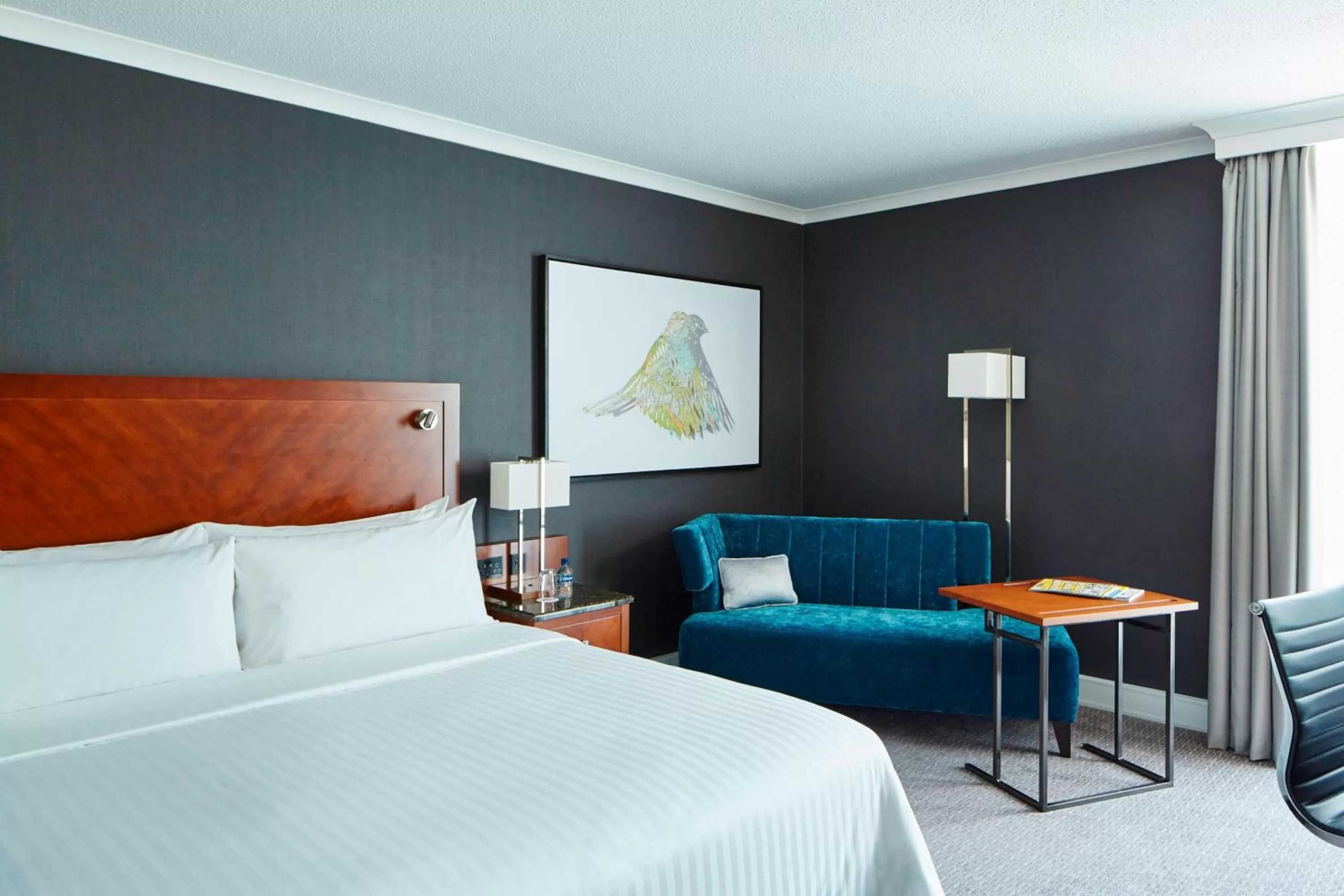 Photo of the whole room, Bed in London Heathrow Marriott Hotel