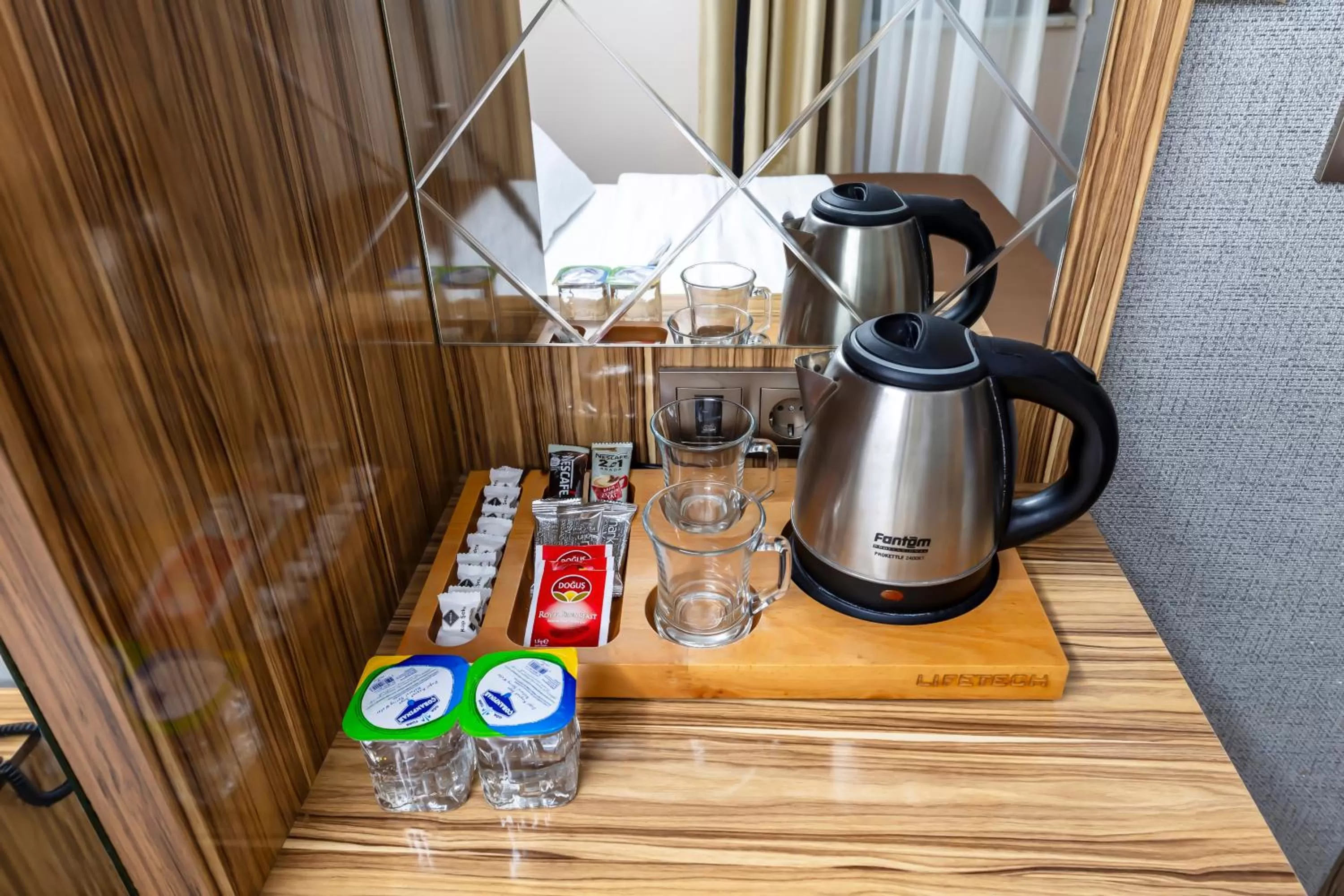 Food and drinks in Dem İstanbul Airport Hotel