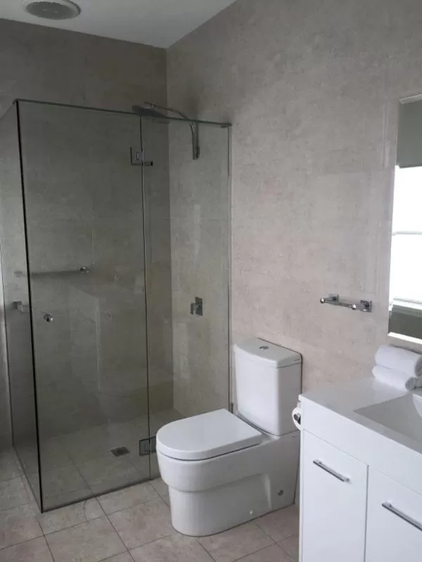 Bathroom in Ballarat Premier Apartments