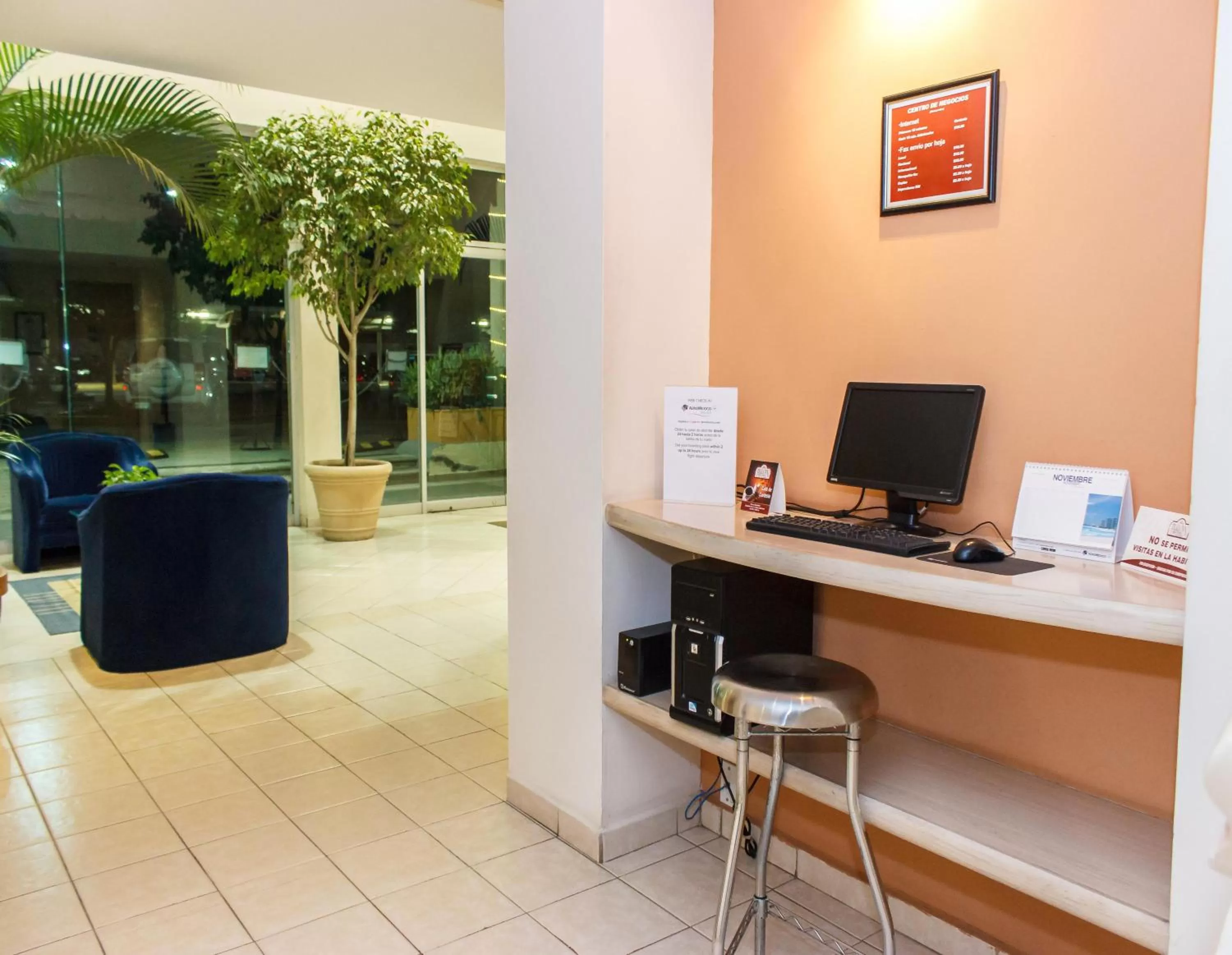 Area and facilities in Plaza Inn Express