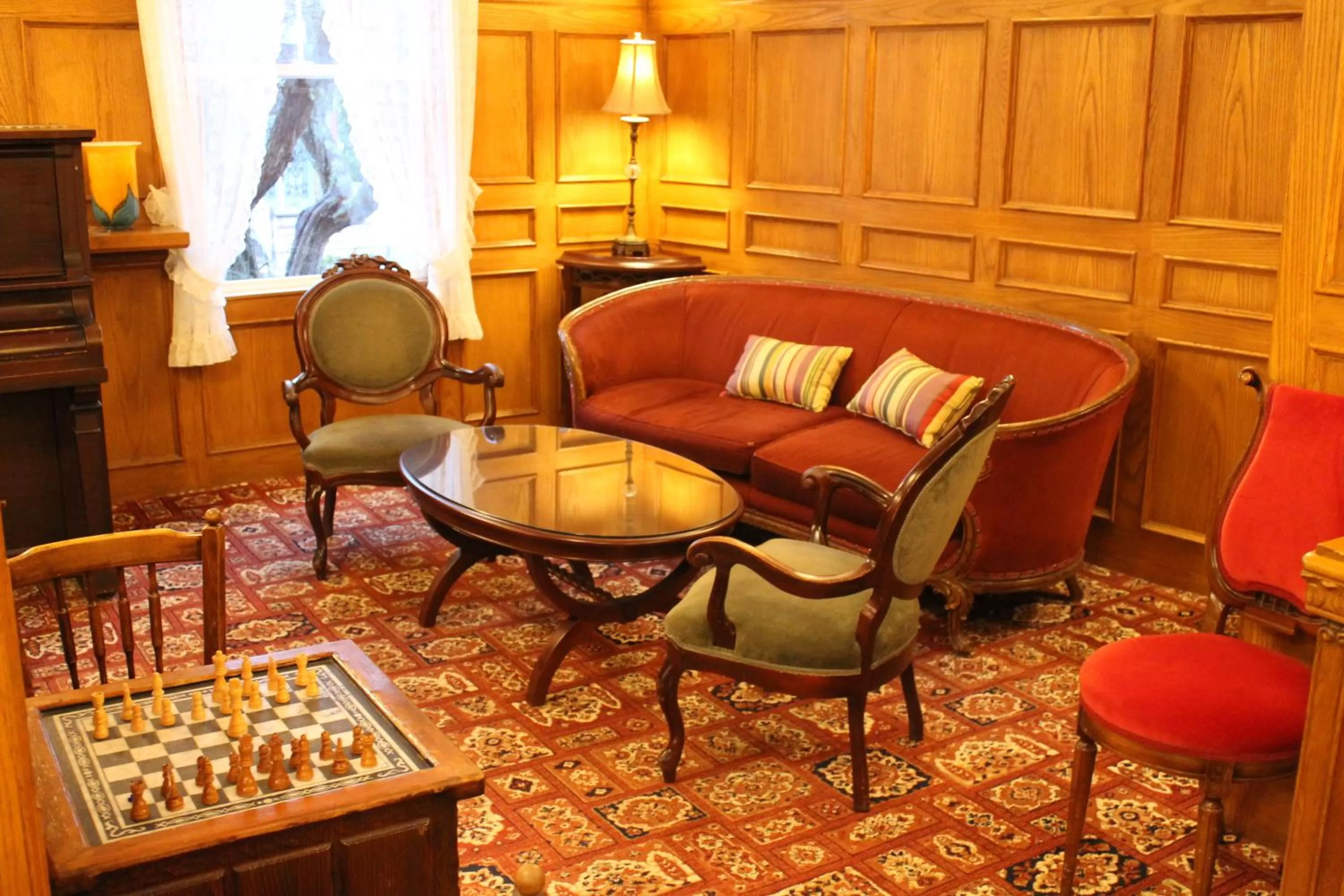 Lobby or reception in James Bay Inn Hotel, Suites & Cottage