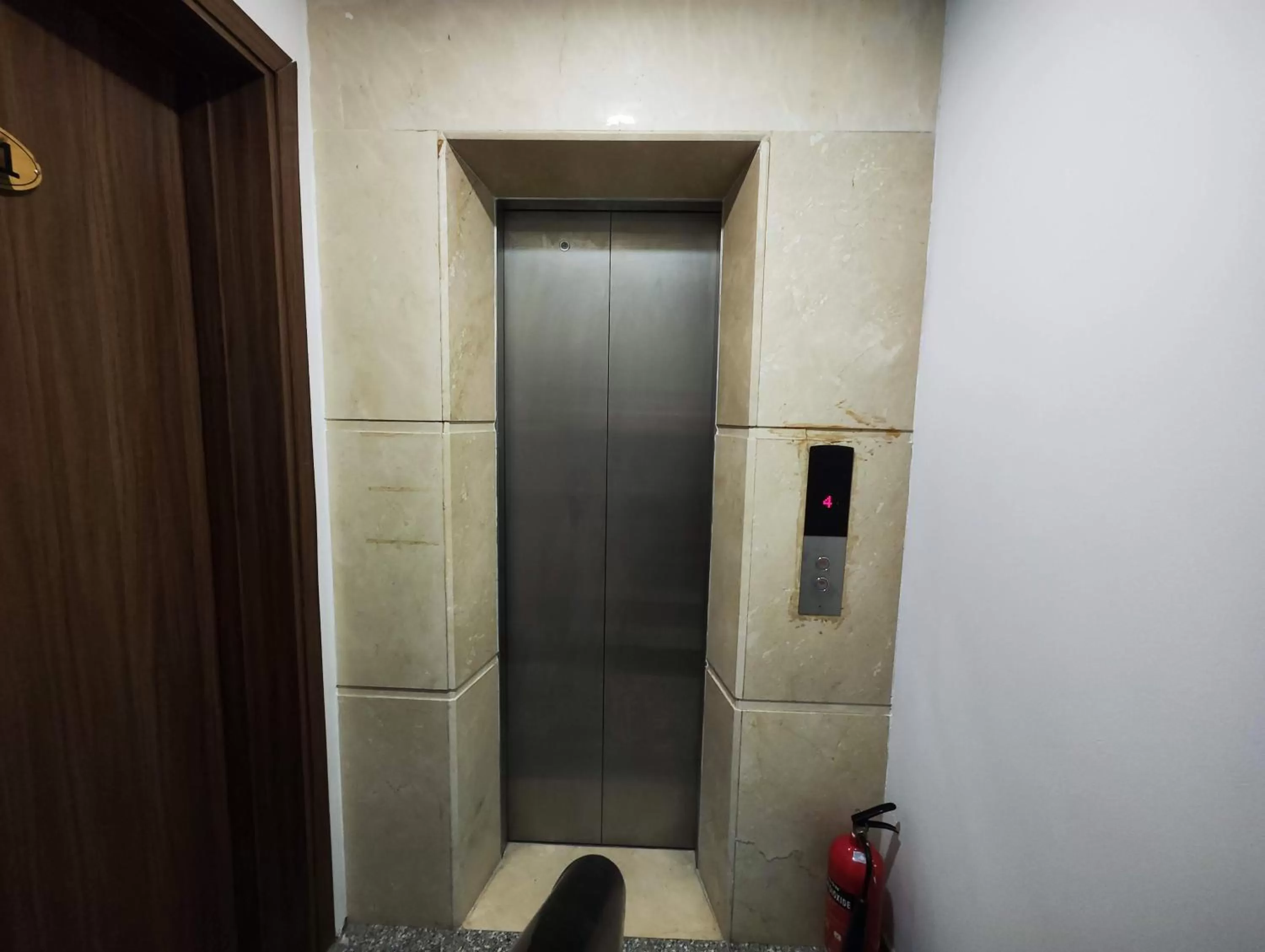 elevator in Zody House