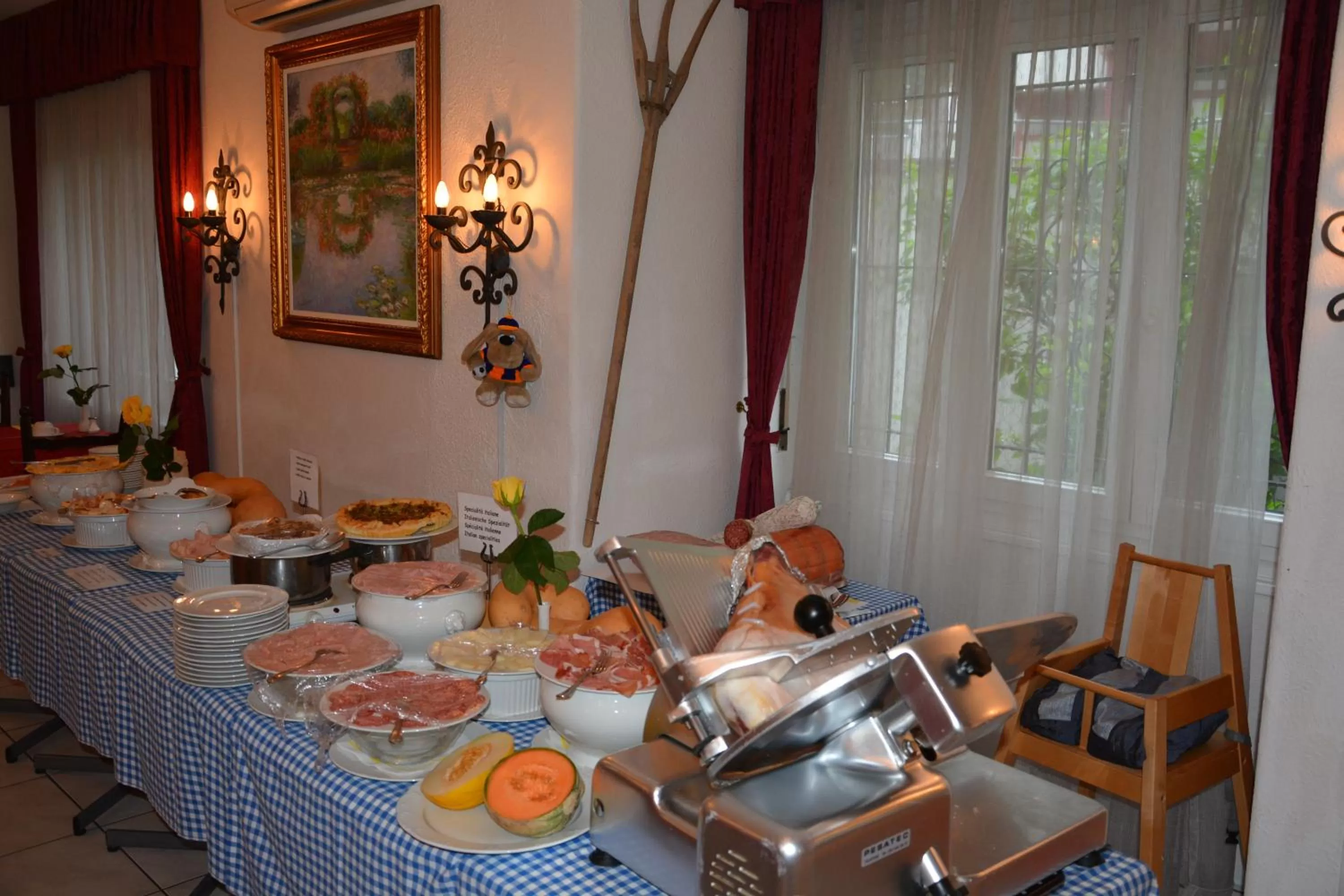 Restaurant/places to eat in Hotel Dischma - FREE BUS AND TRAIN TICKET