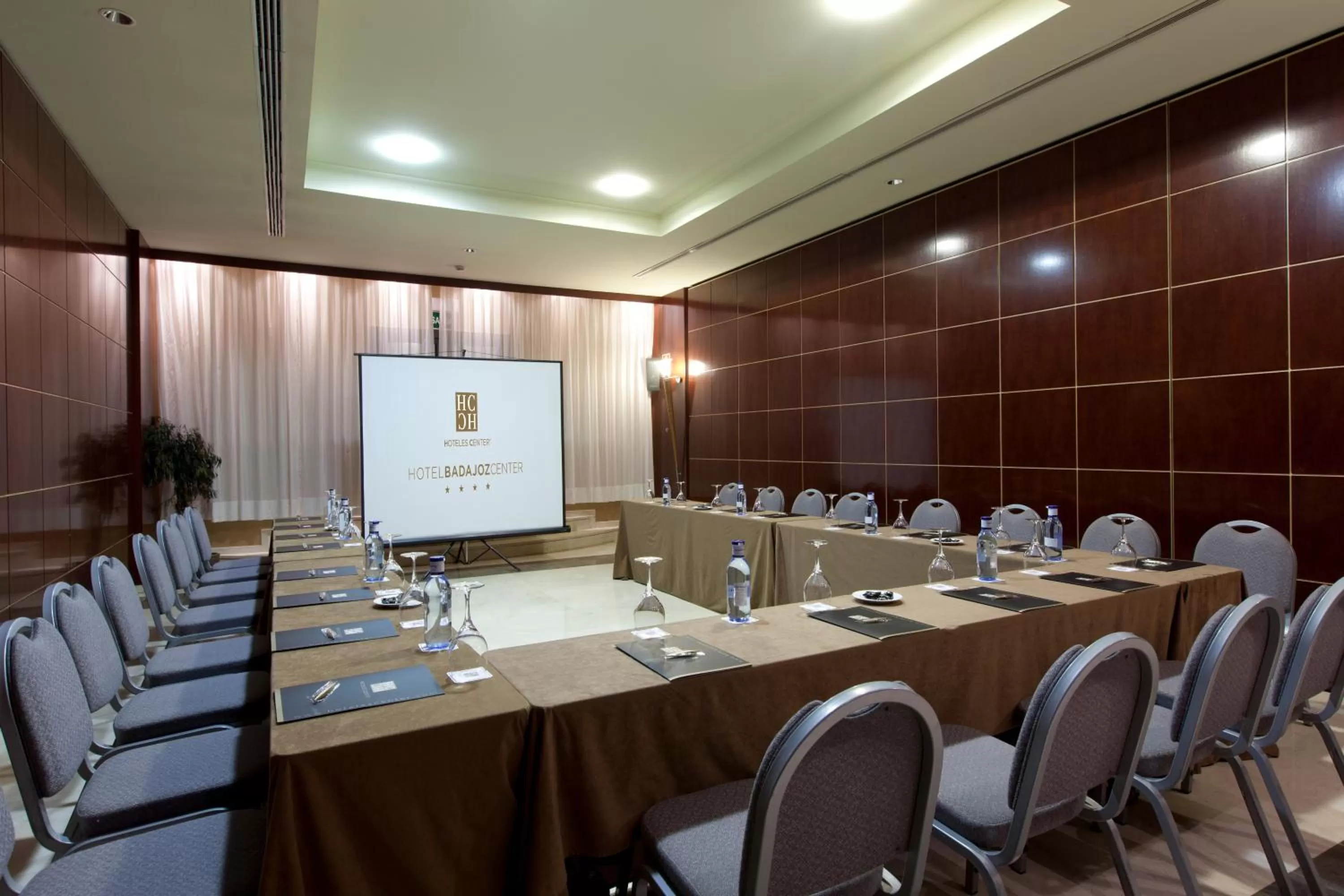 Business facilities in Hotel Badajoz Center