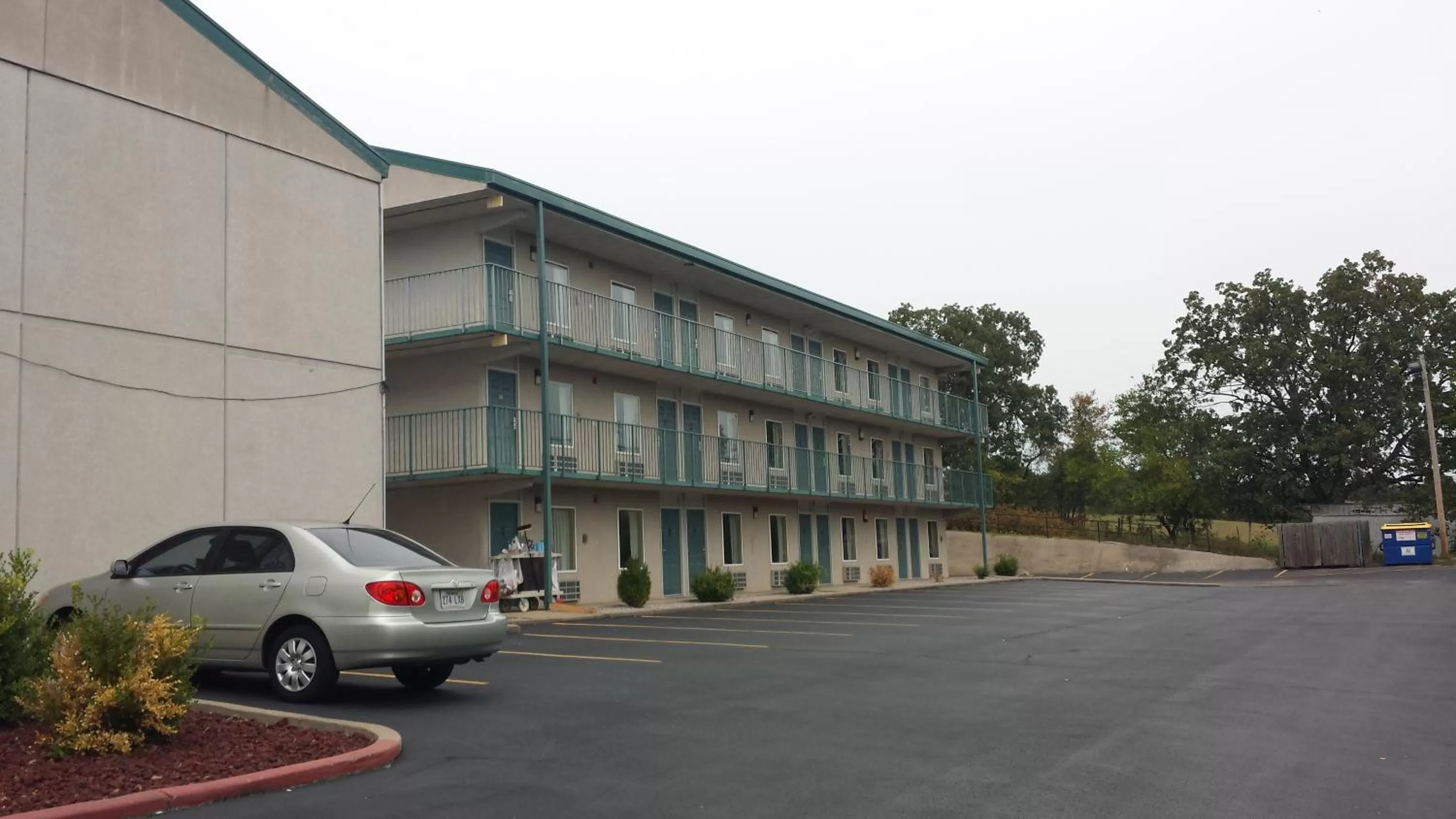 Property building in Days Inn by Wyndham Harrison
