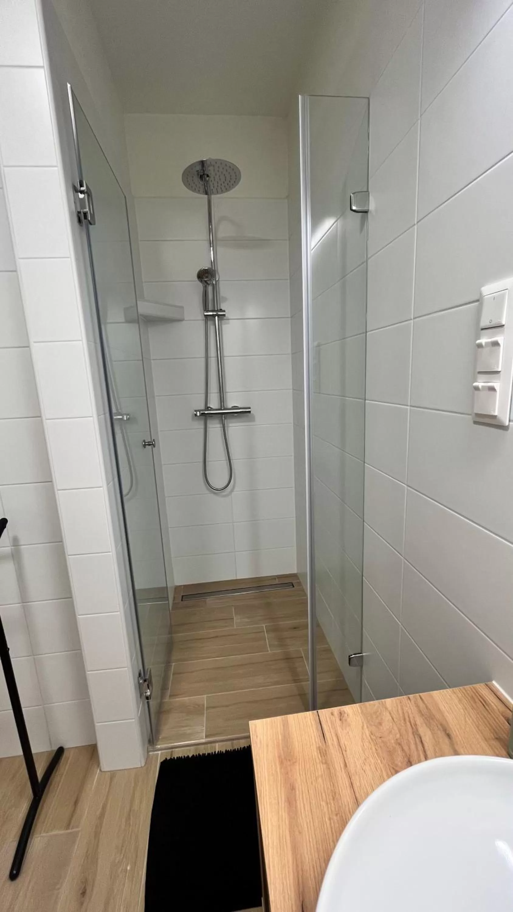 Shower in Rezidex Apartmanház