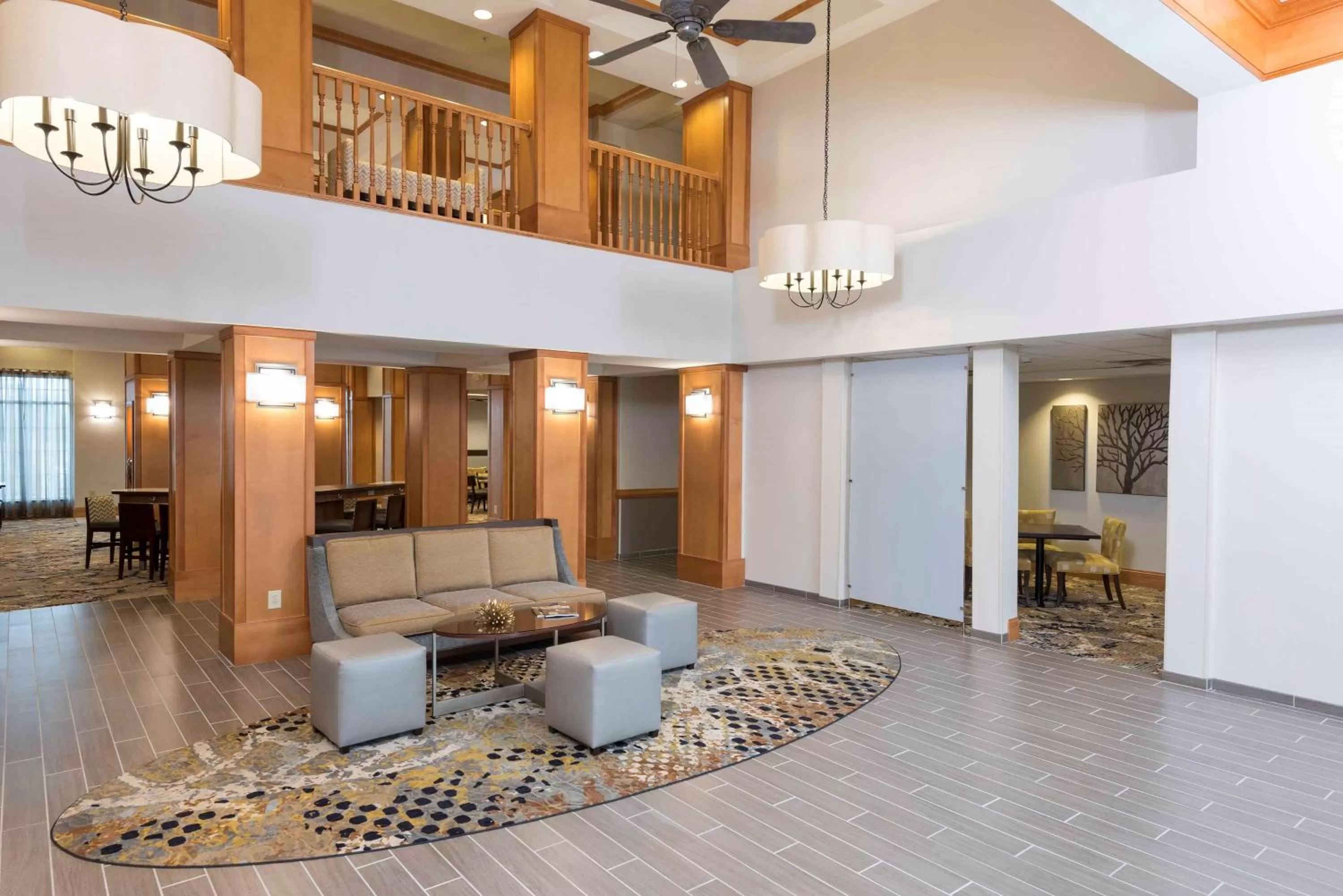 Lobby or reception in Homewood Suites by Hilton Indianapolis Airport / Plainfield