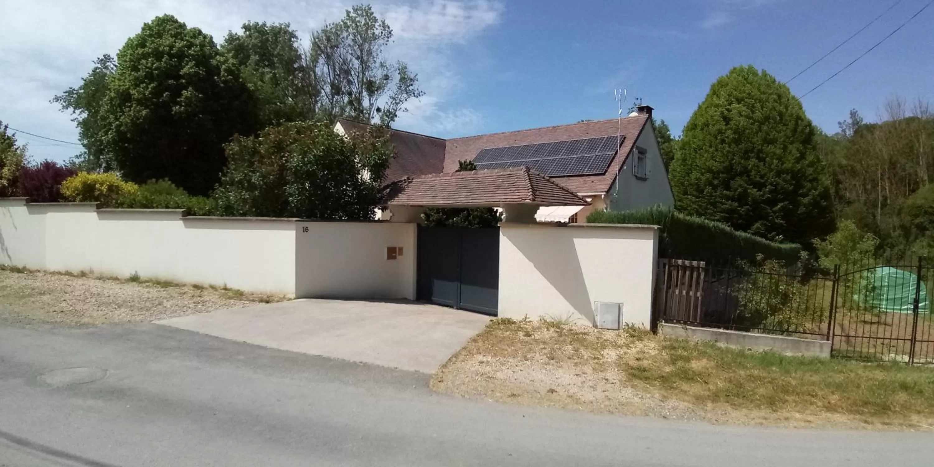 Property Building in SALAMANDRE