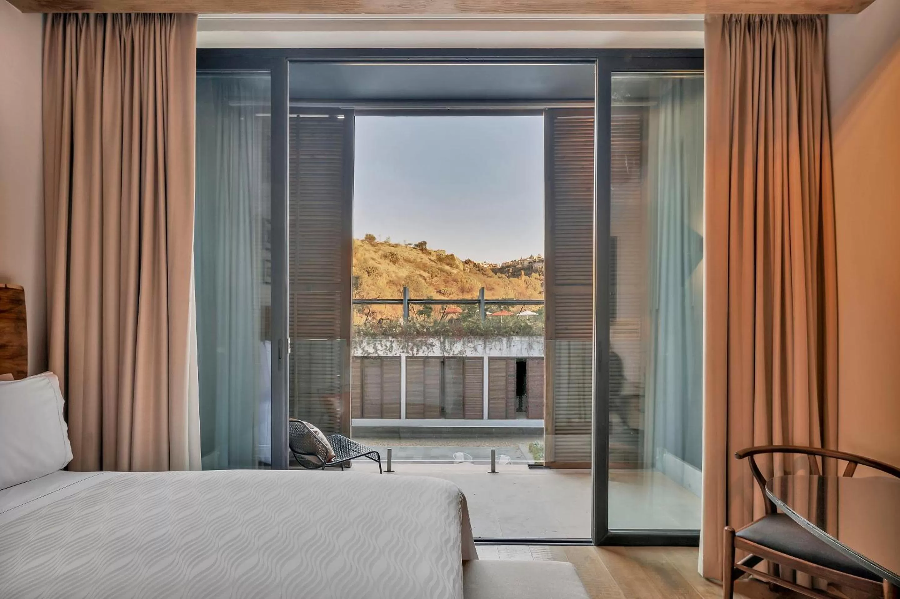 Balcony/Terrace, Bed in Live Aqua San Miguel de Allende