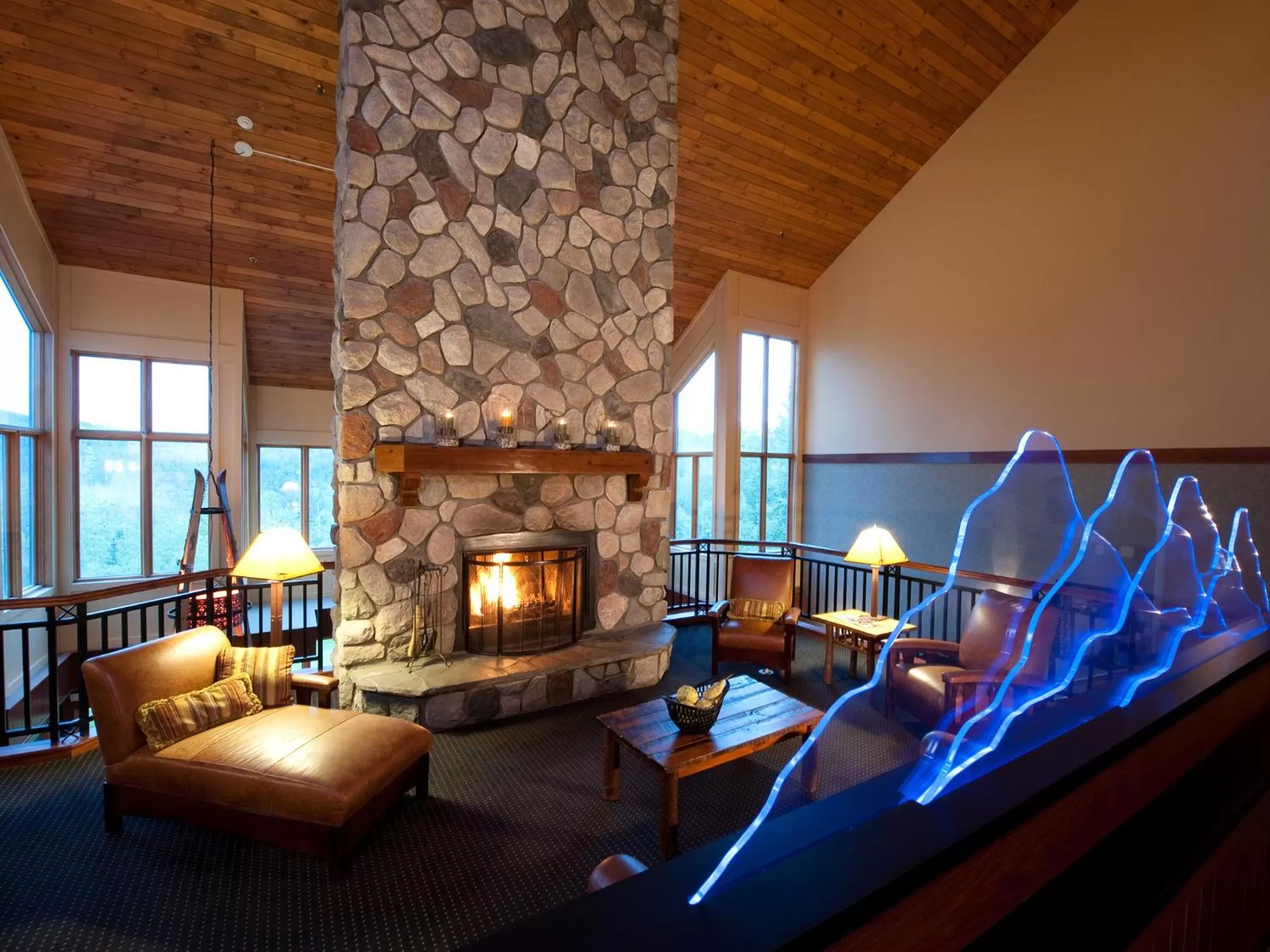 Lobby or reception in Caribou Highlands Lodge