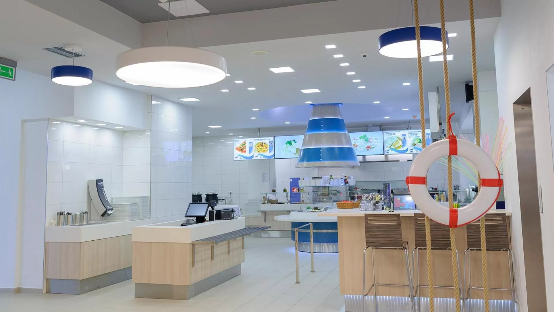 Restaurant/places to eat in Hotel AquaCity Riverside