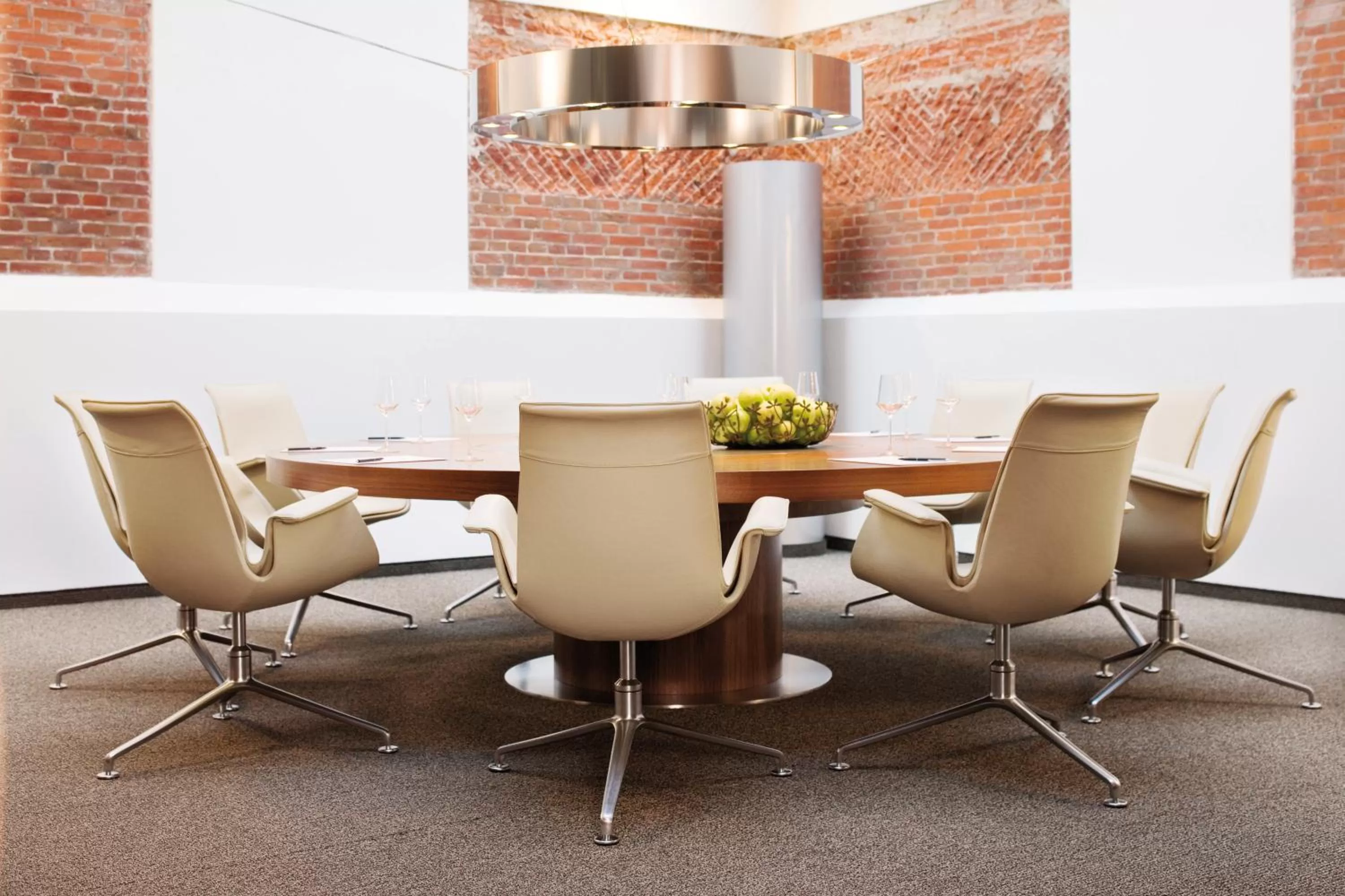 Business facilities in MÖVENPICK Hotel Hamburg City