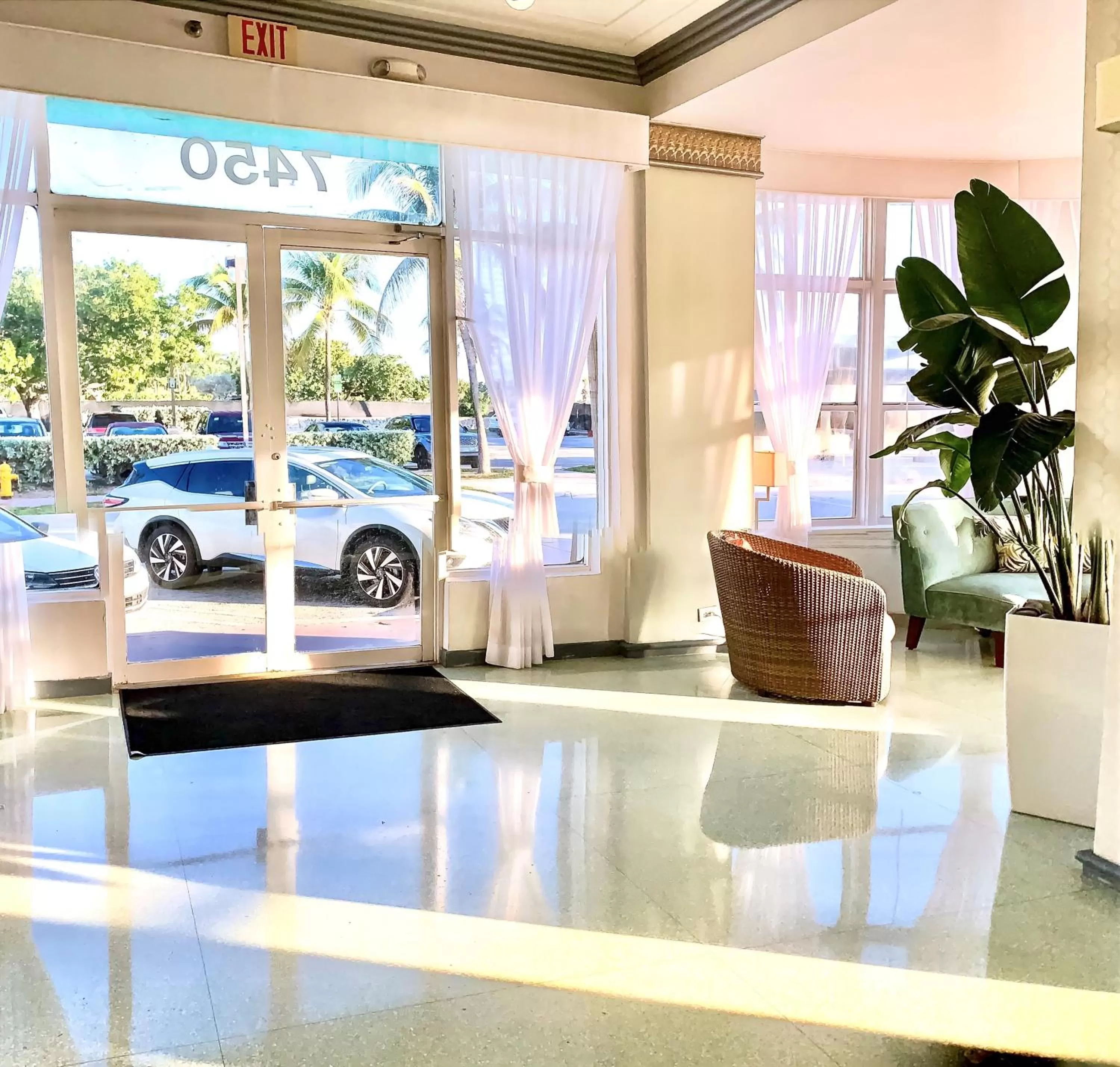 Property building in Broadmore Miami Beach