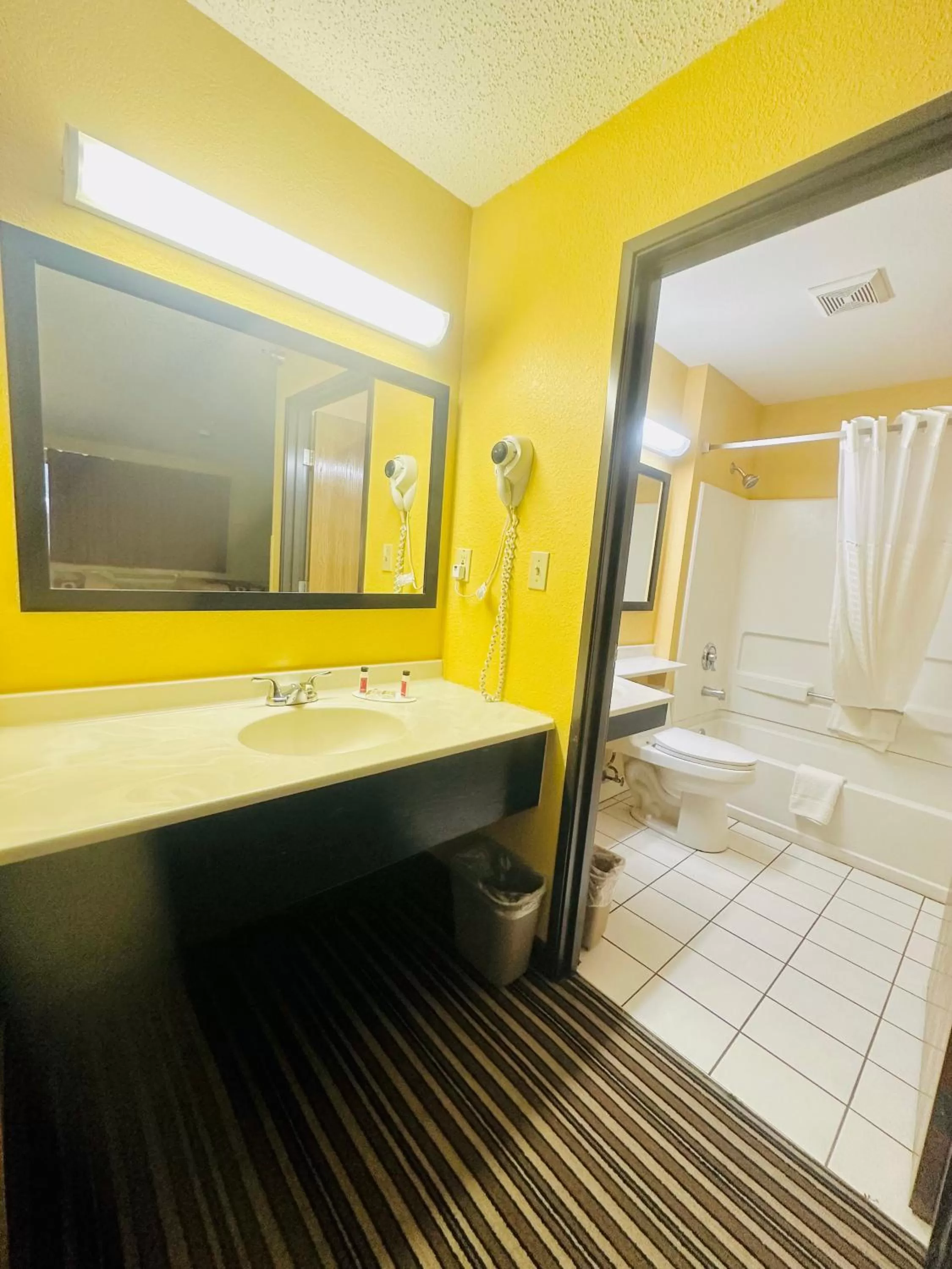 dryer in Super 8 by Wyndham Warrenton