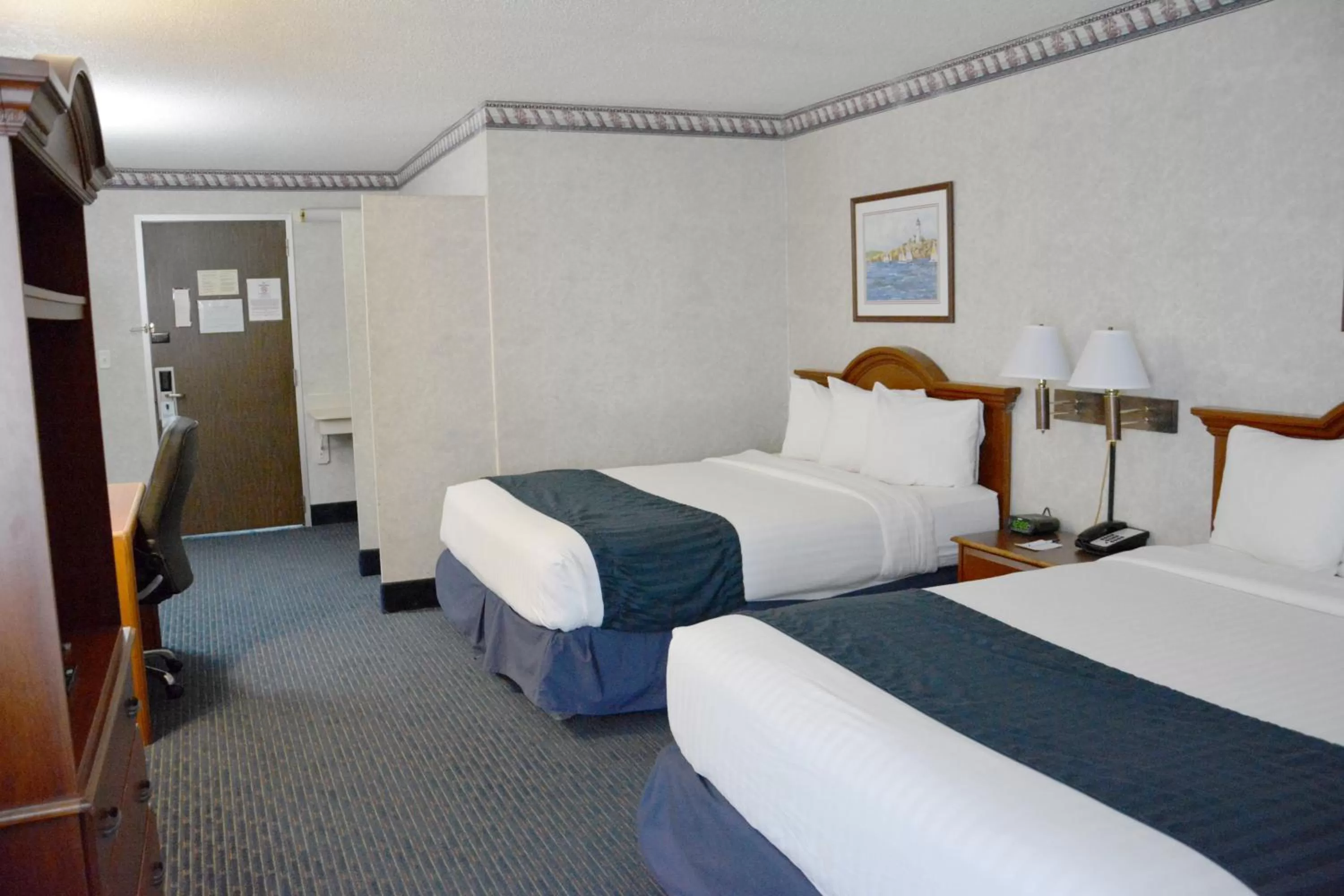 Bed in Travelodge by Wyndham Milwaukee