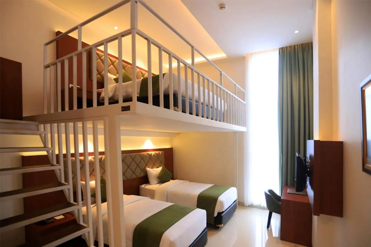 Bed in Luxury Inn Arion Hotel