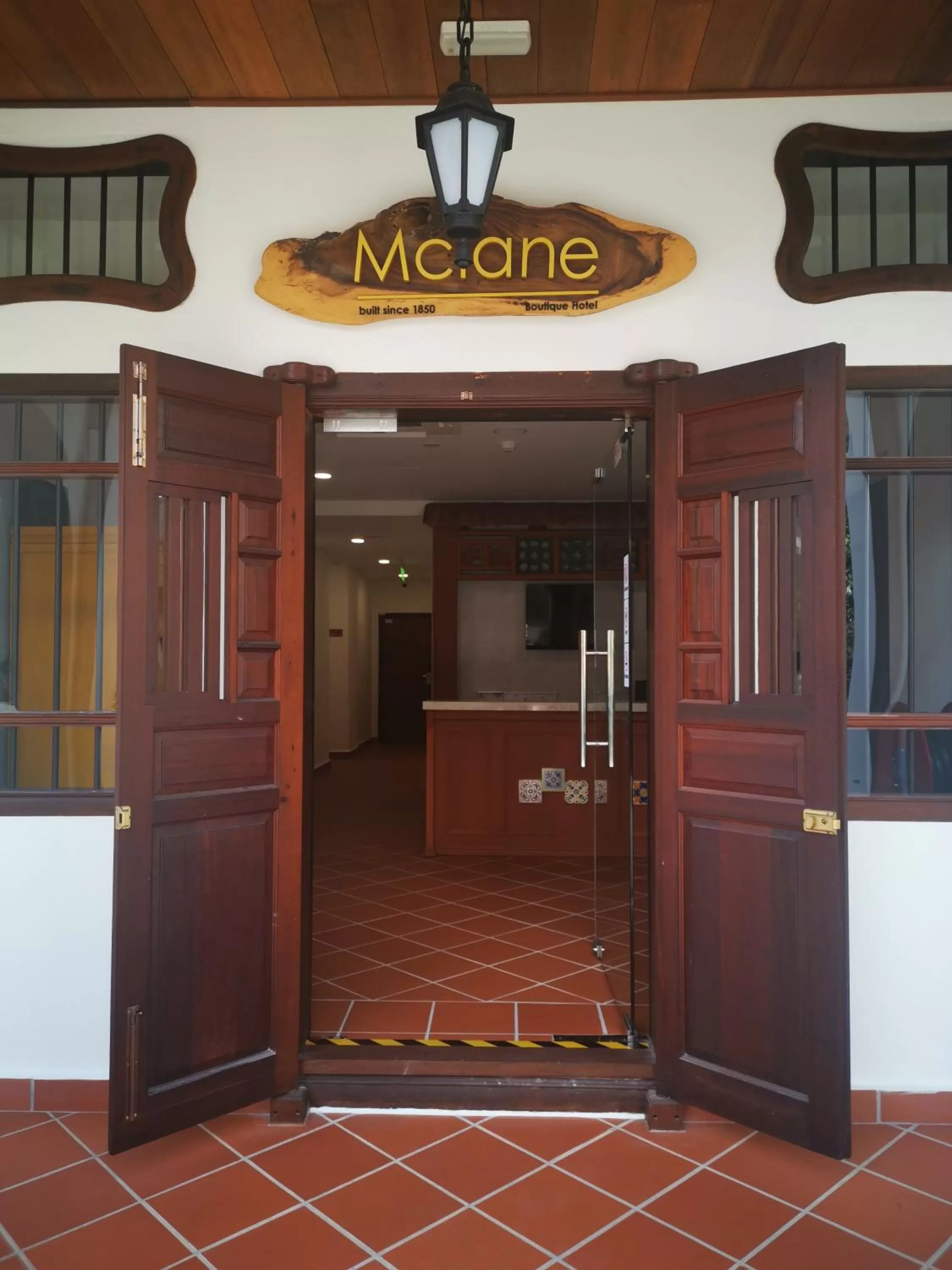 Facade/entrance in Mclane Boutique Hotel